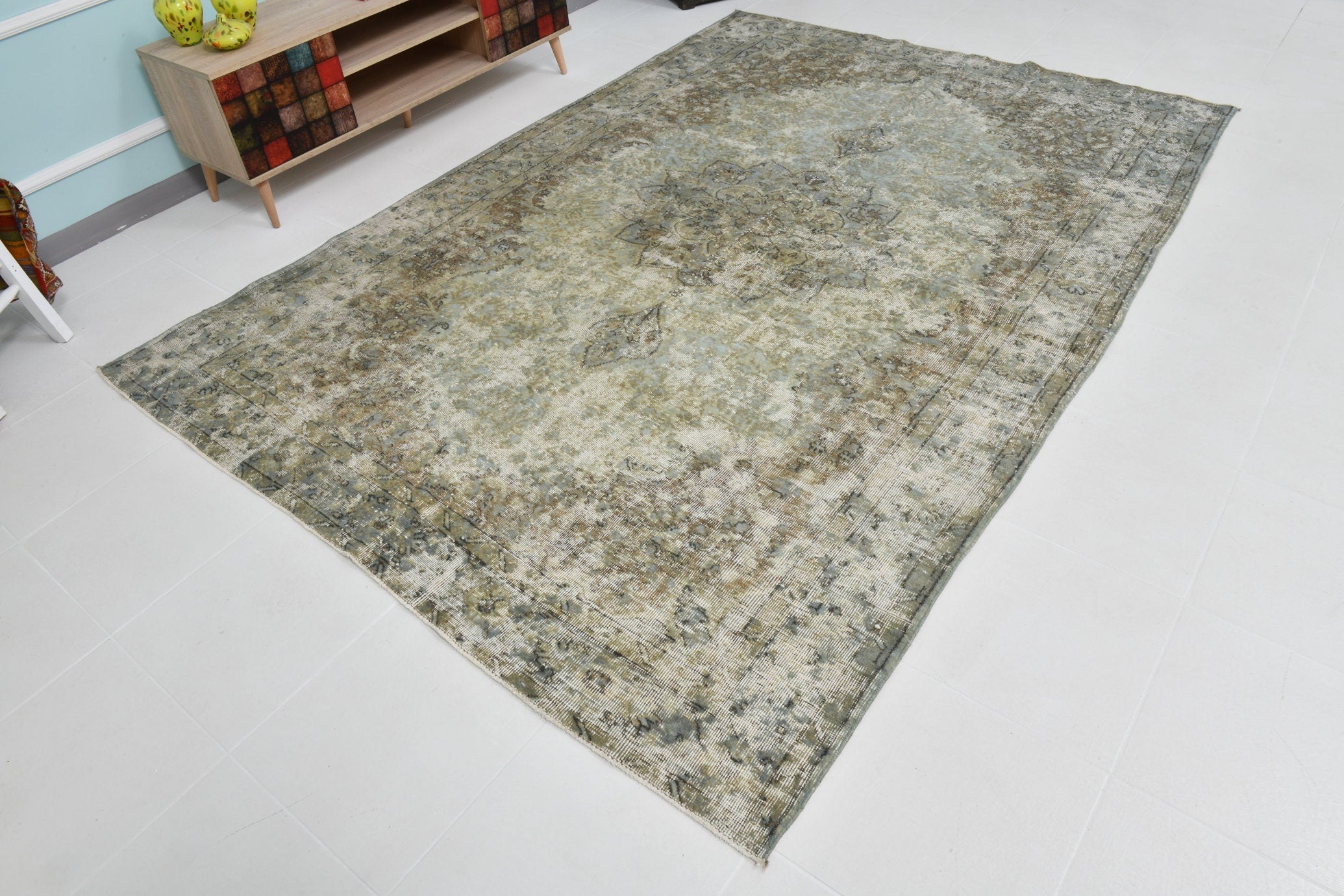 Turkish Vintage Rug 9’3’ x 5’7’