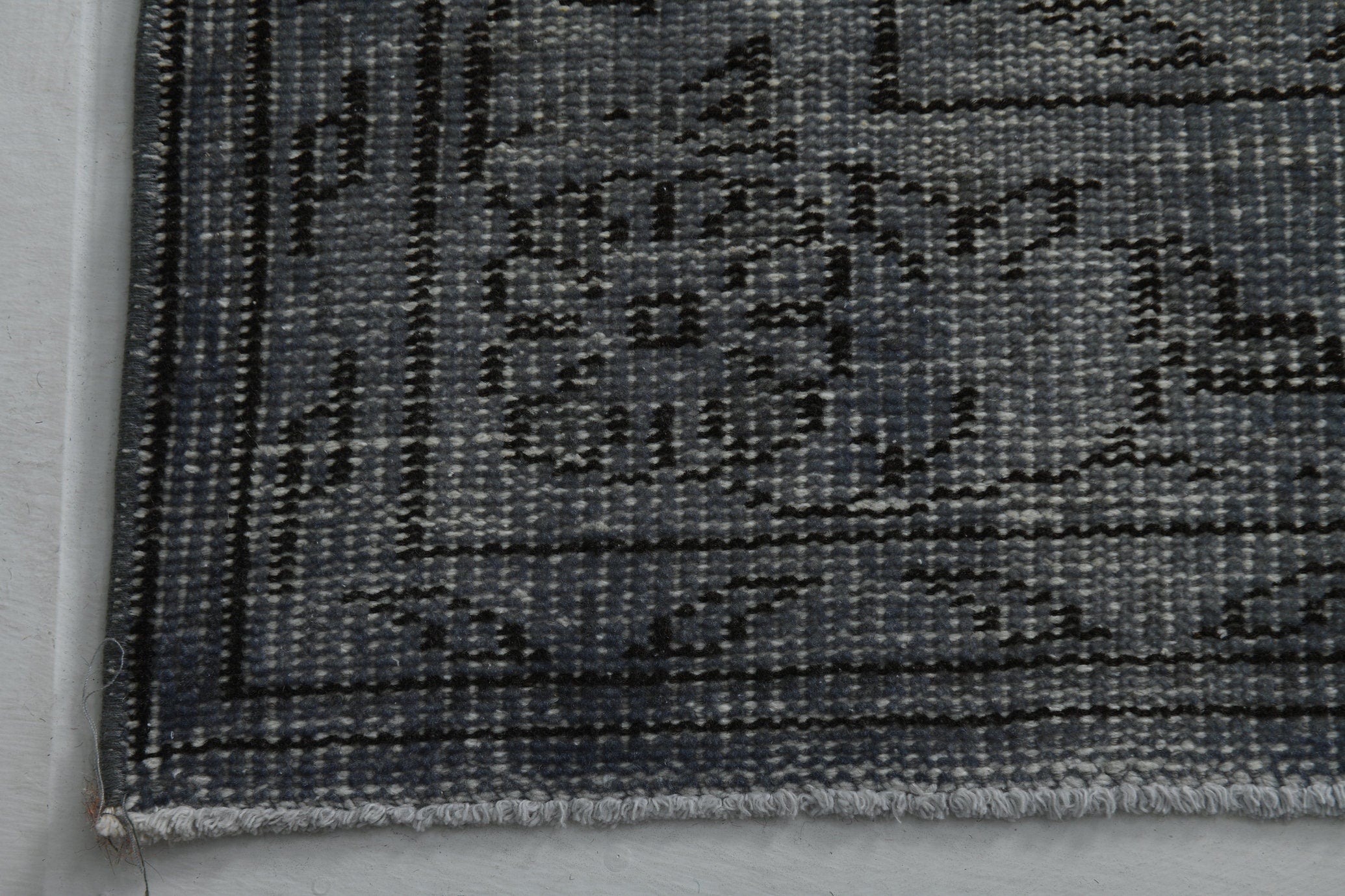 Turkish Vintage Rug 9’4’ x 5’10’