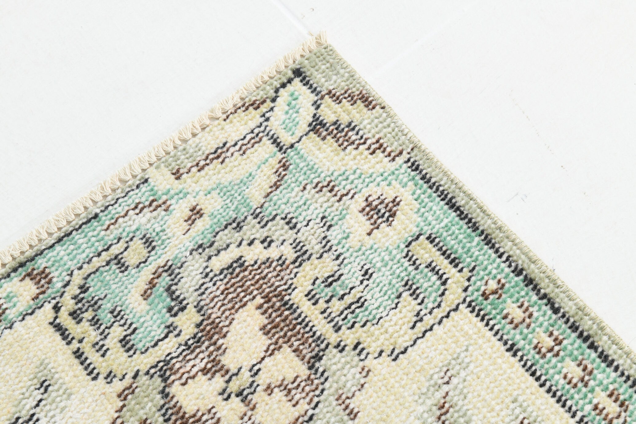 Turkish Vintage Rug 9’5’ x 5’5’