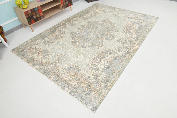 Turkish Vintage Rug 9’5’ x 6’5’