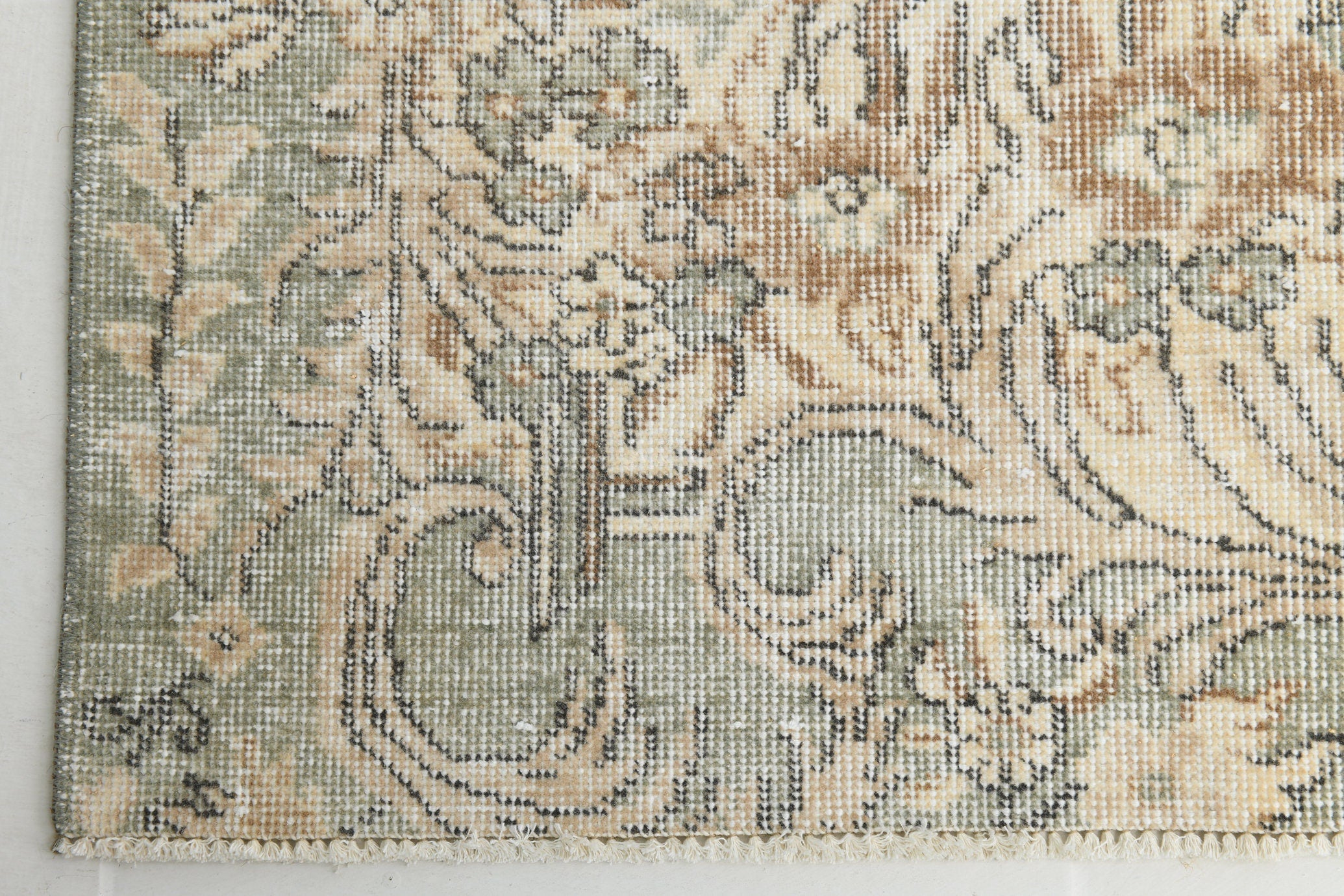 Turkish Vintage Rug 9’5’ x 6’5’