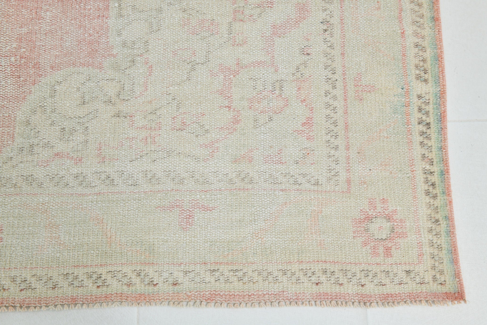 Turkish Vintage Rug 9’6’ x 5’10’