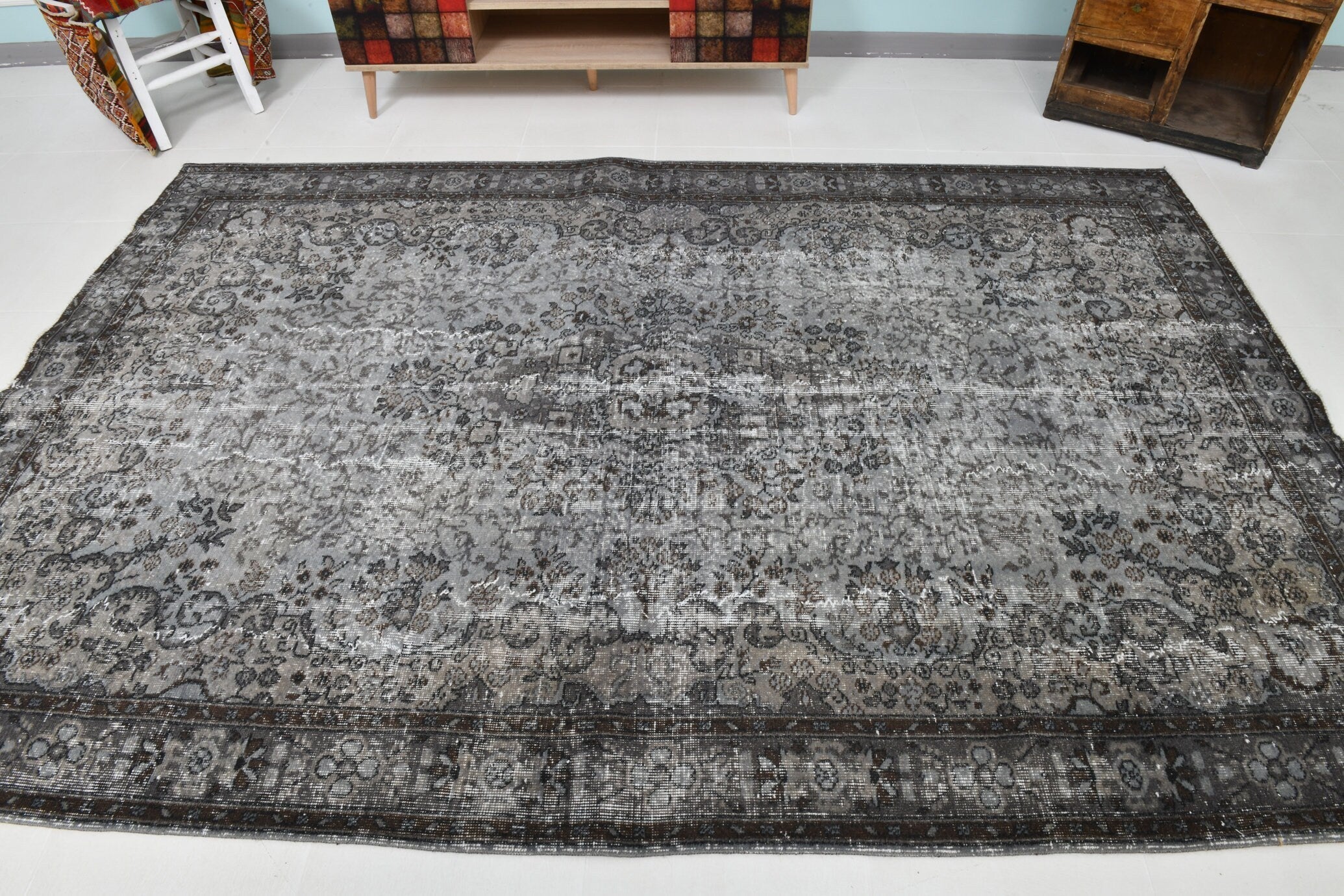 Turkish Vintage Rug 9’7’ x 6’5’