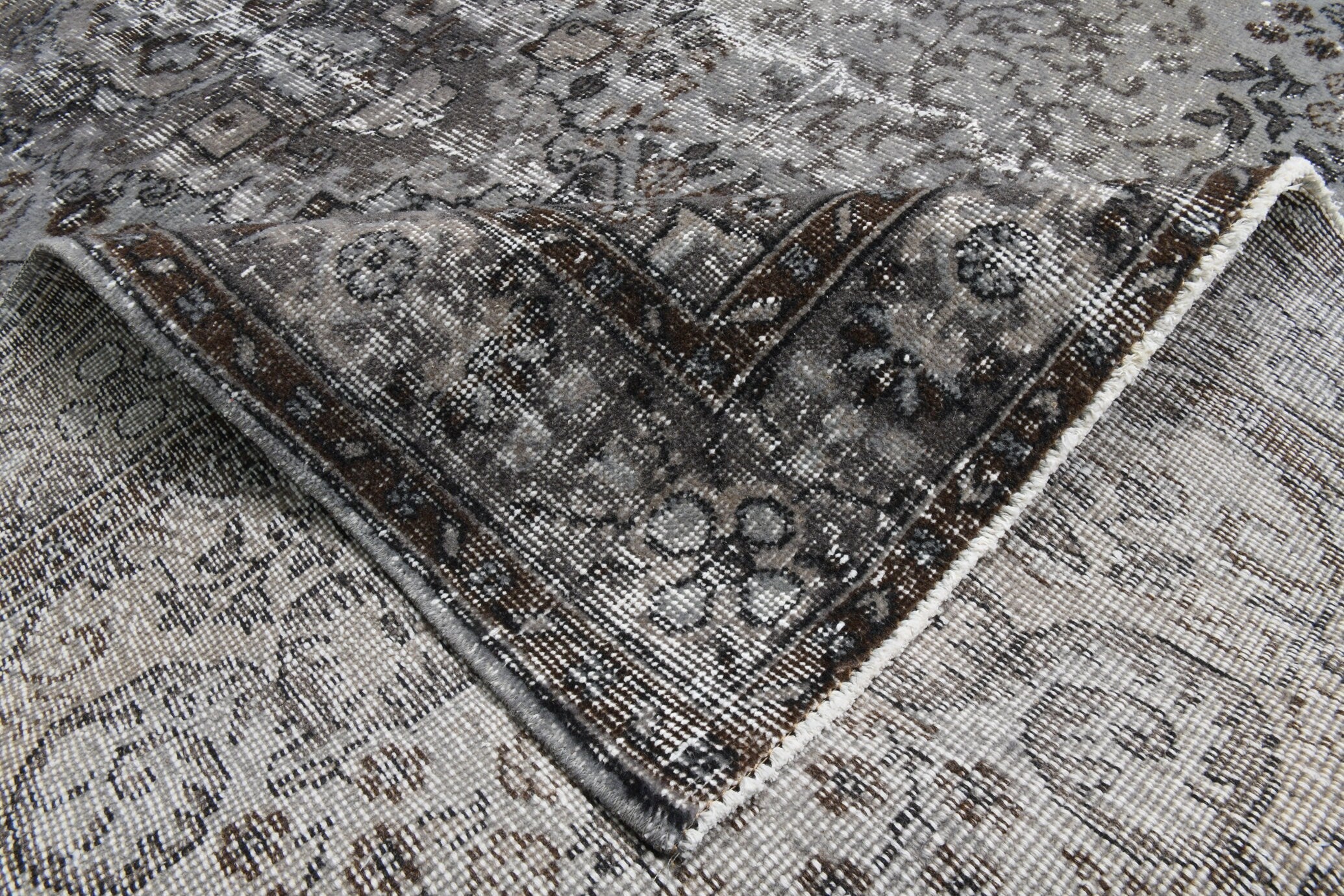 Turkish Vintage Rug 9’7’ x 6’5’