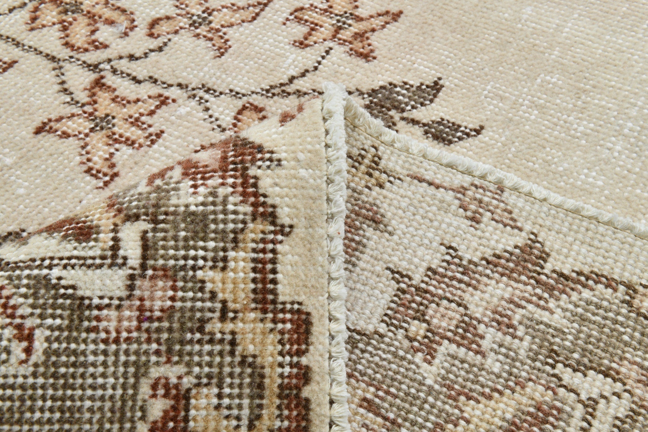 Turkish Vintage Rug 9’8’ x 5’9’
