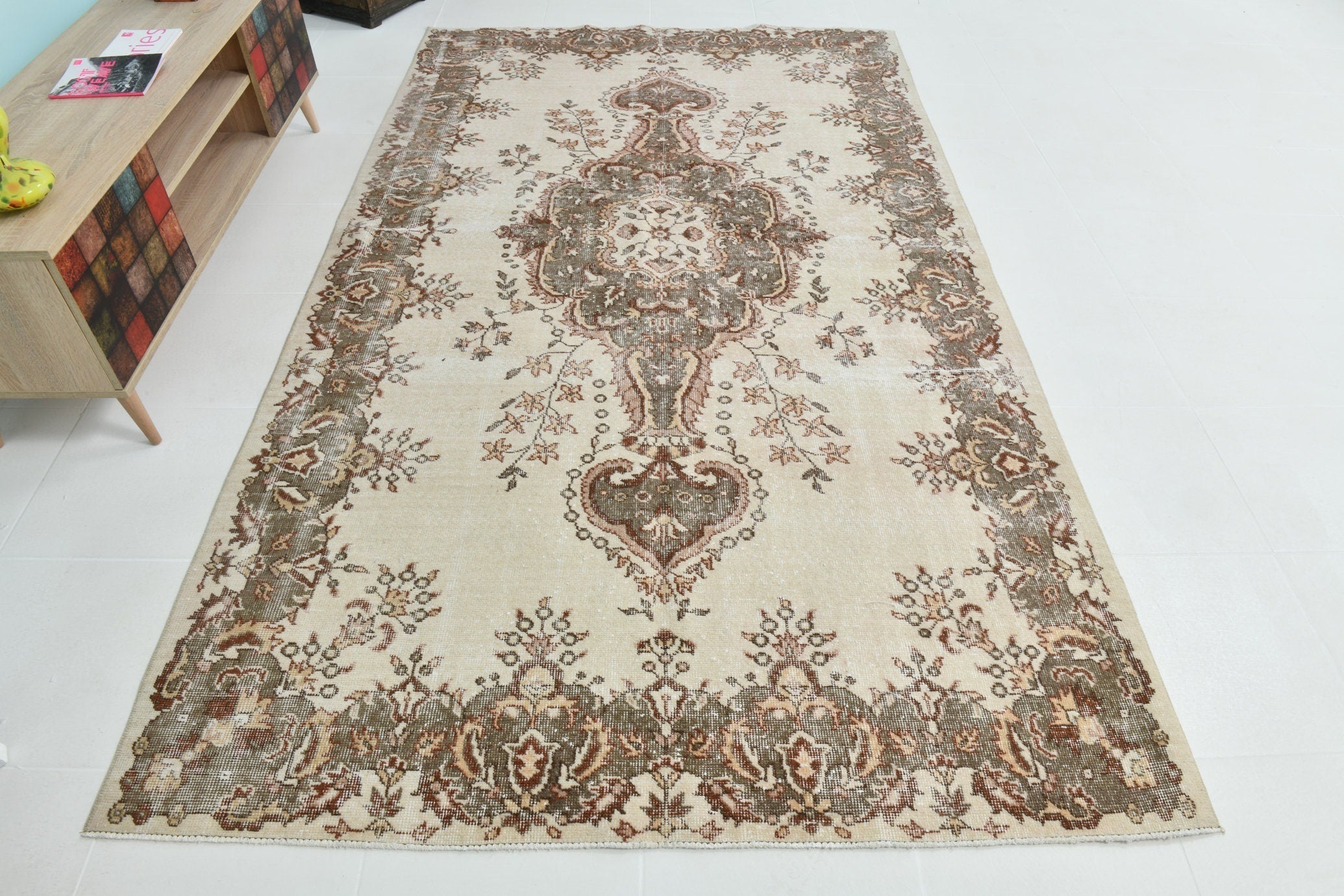 Turkish Vintage Rug 9’8’ x 5’9’