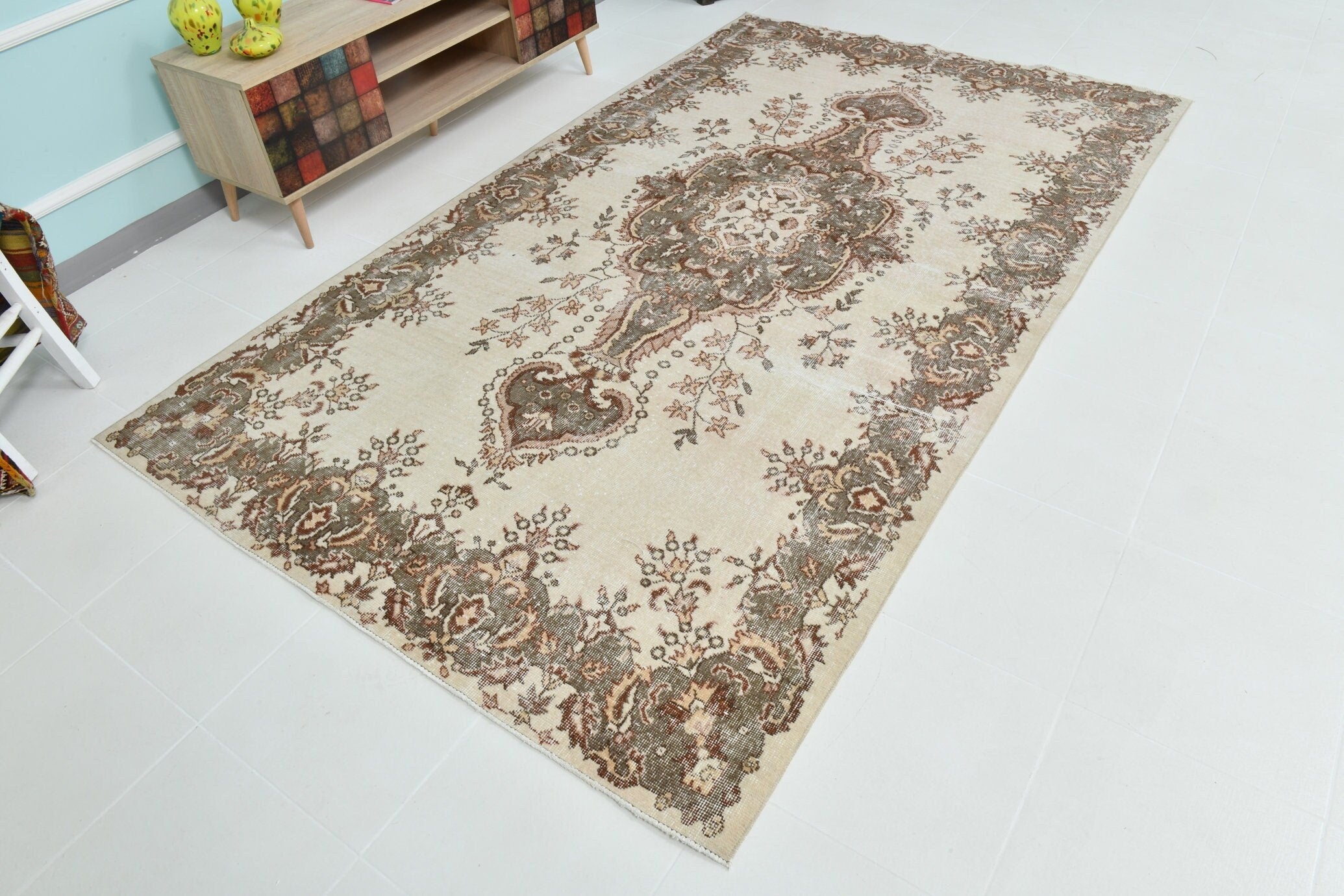 Turkish Vintage Rug 9’8’ x 5’9’