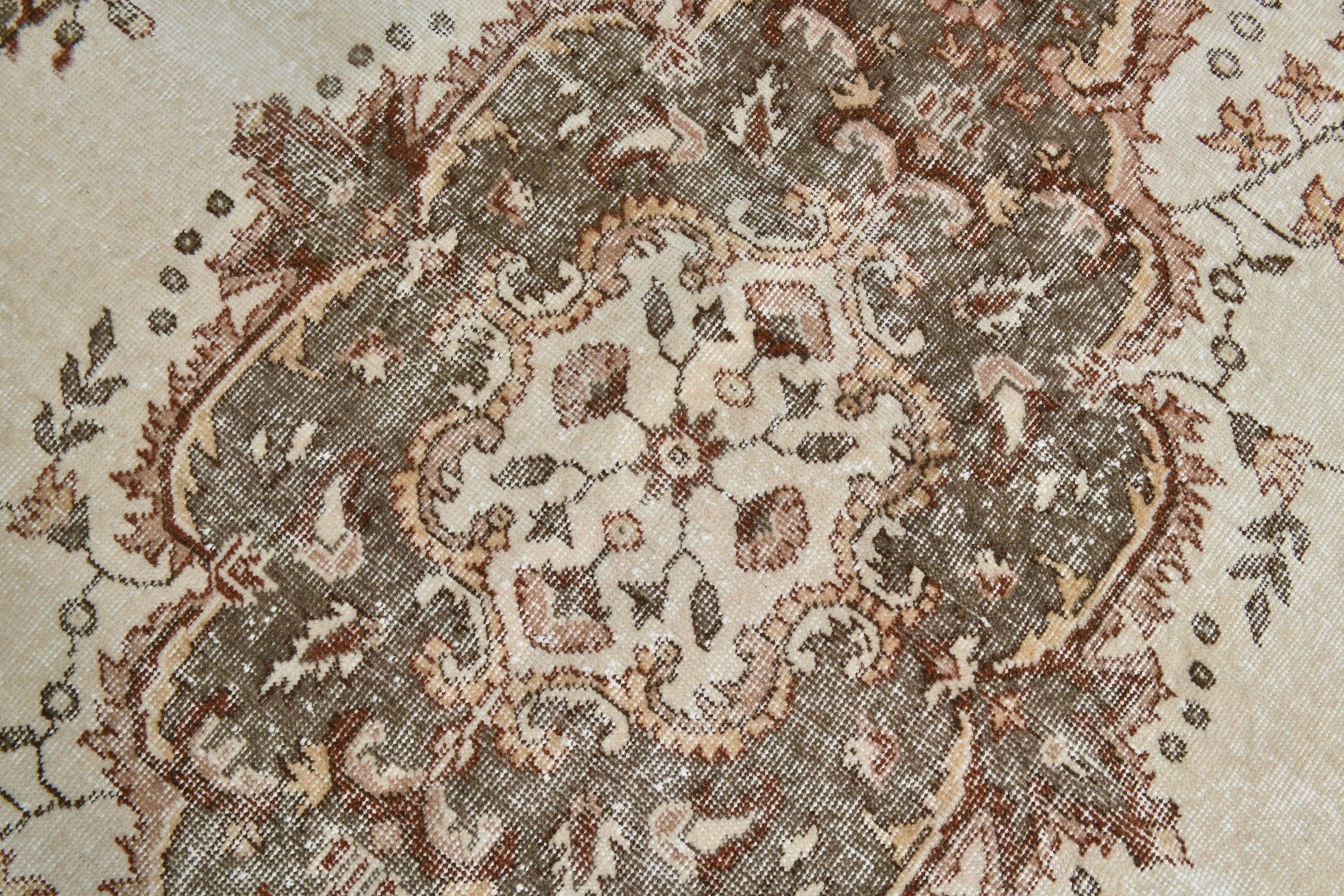 Turkish Vintage Rug 9’8’ x 5’9’
