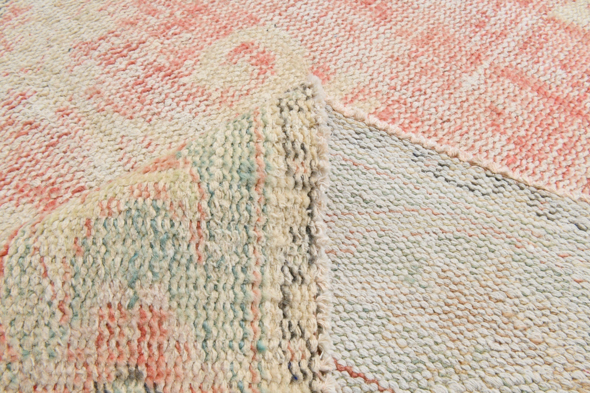 Turkish Vintage Rug 9’8’ x 6’0’