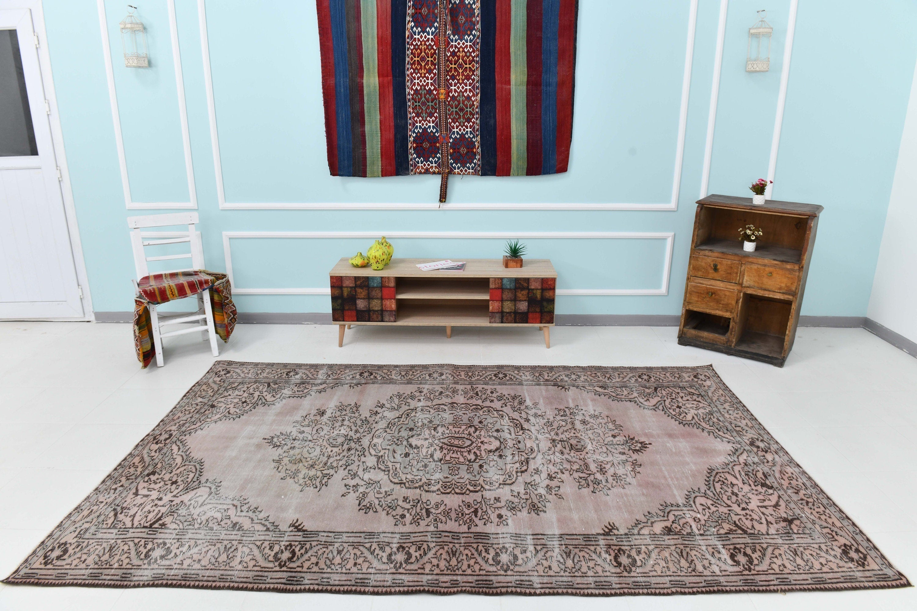 Turkish Vintage Rug 9’9’ x 6’0’
