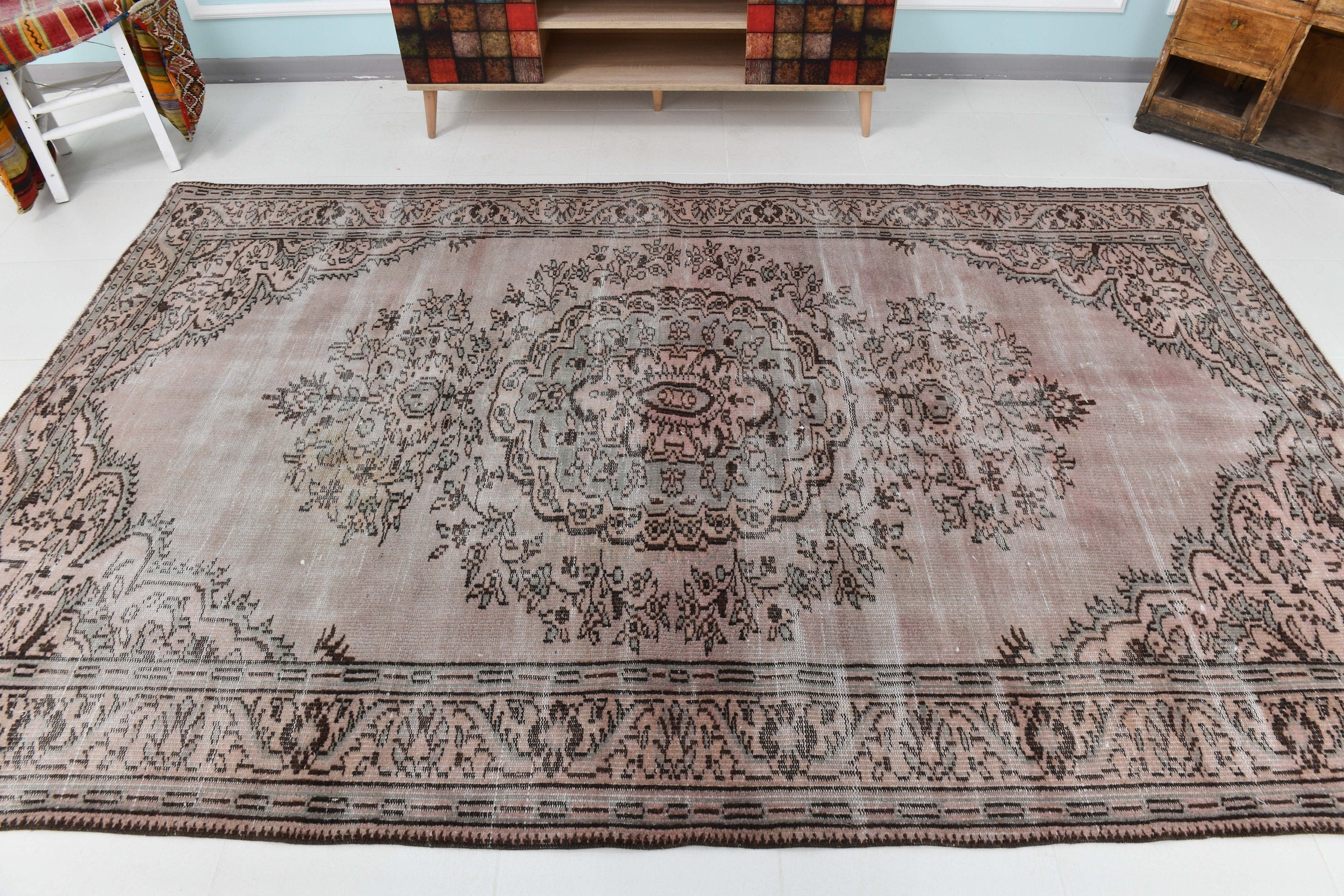 Turkish Vintage Rug 9’9’ x 6’0’