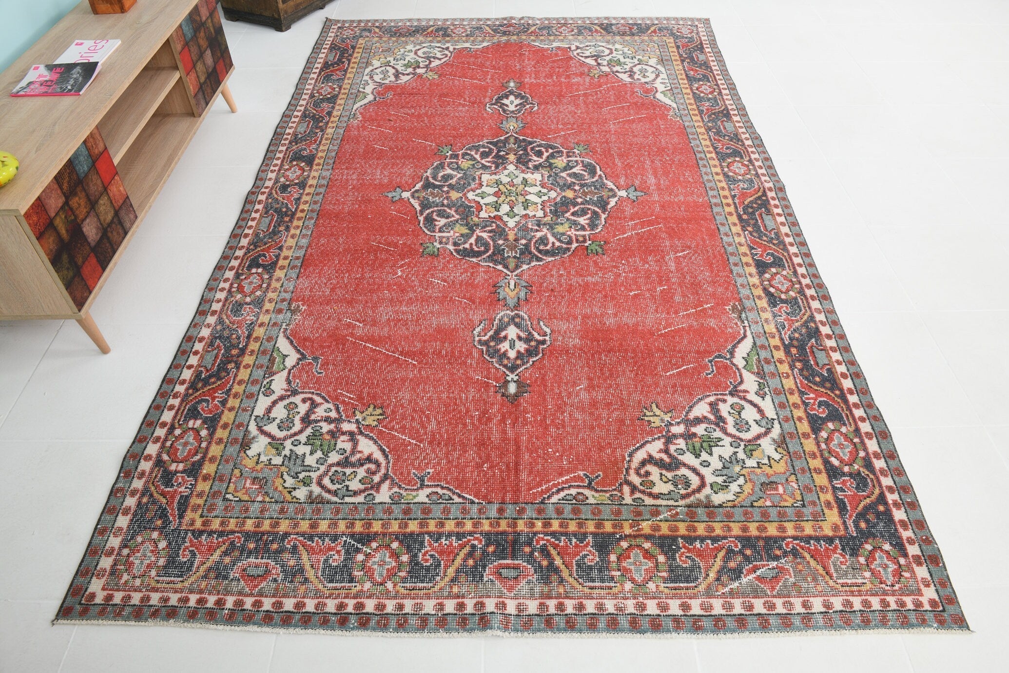 Turkish Vintage Rug 9’9’ x 6’1’