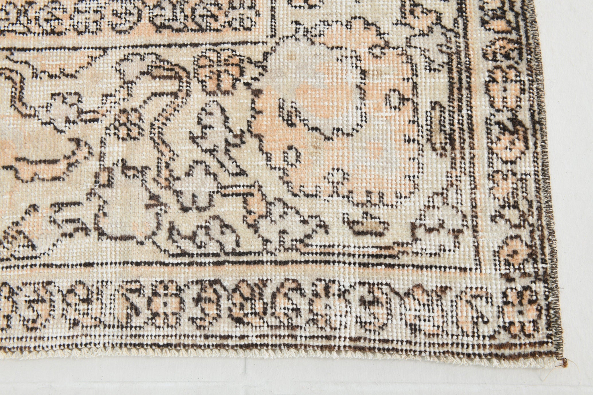 Turkish Vintage Rug 9’9’ x 6’2’