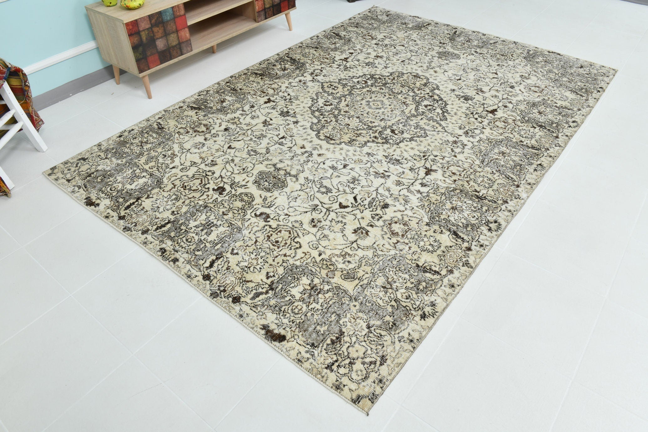 Turkish Vintage Rug 9’9’ x 6’6’