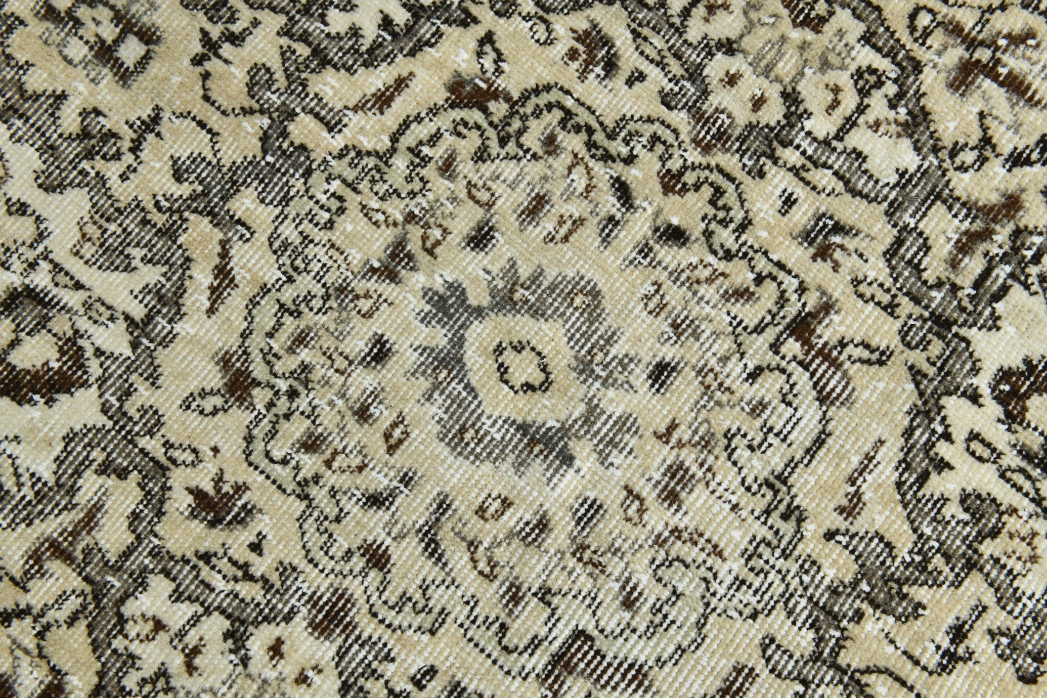 Turkish Vintage Rug 9’9’ x 6’6’