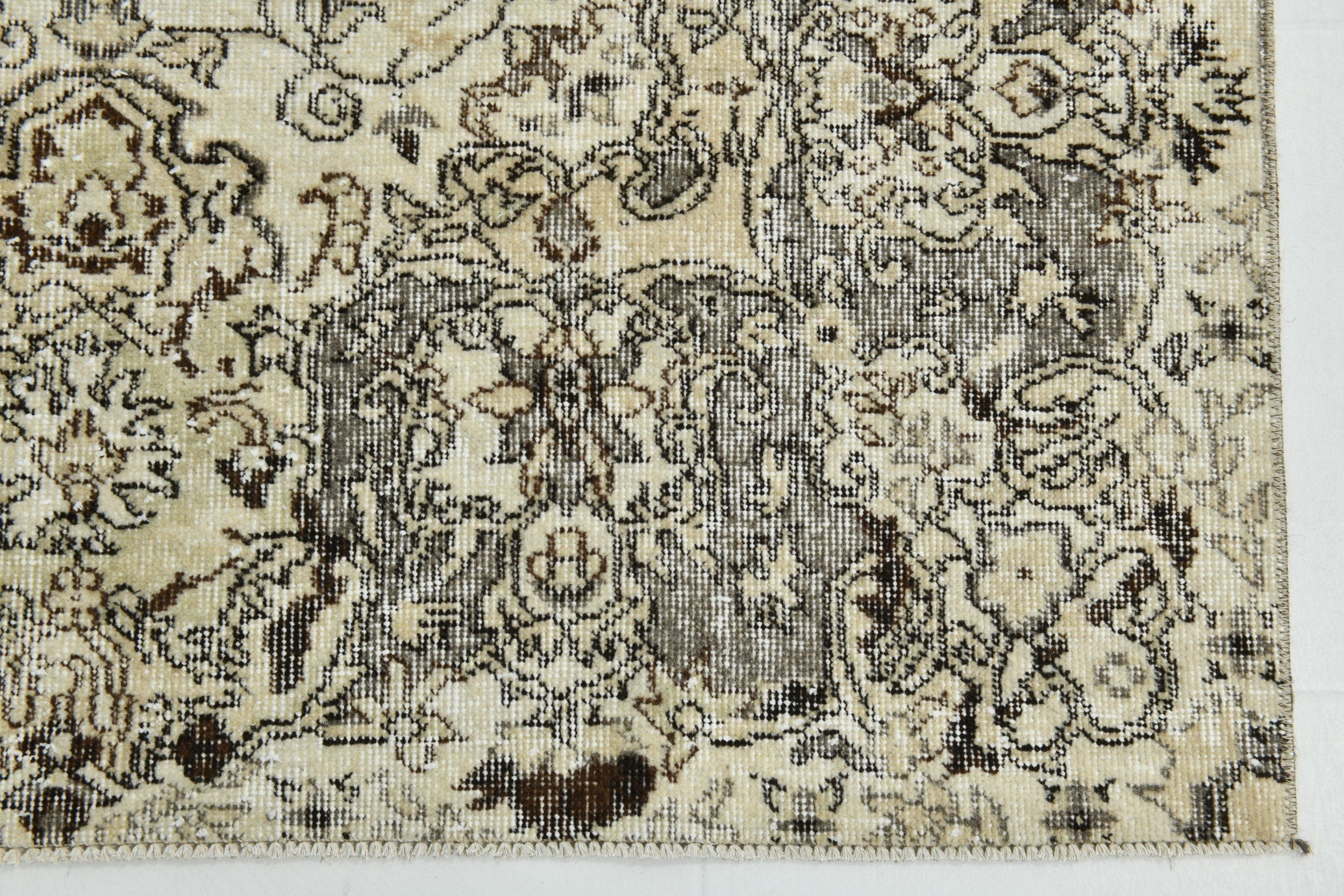 Turkish Vintage Rug 9’9’ x 6’6’