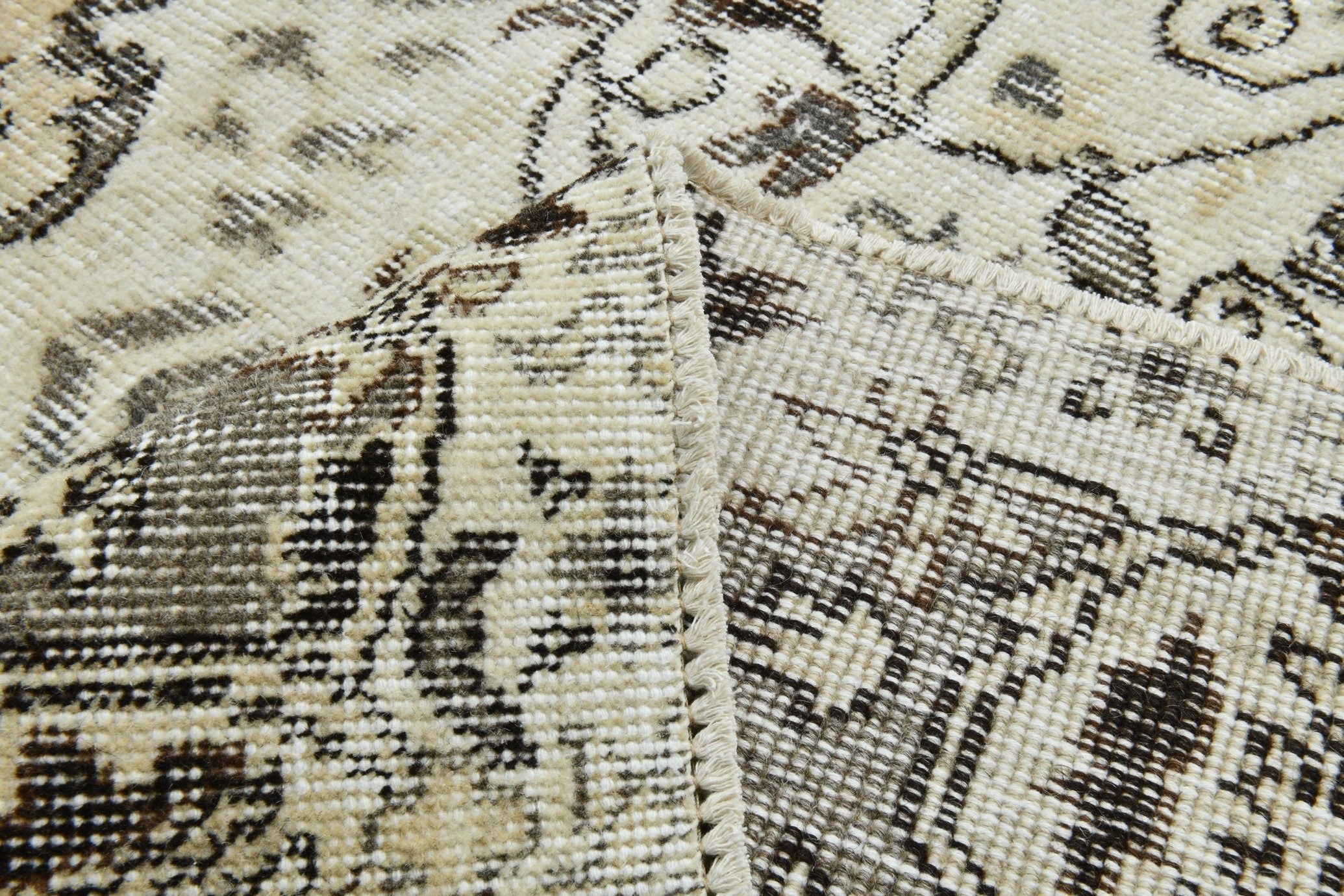 Turkish Vintage Rug 9’9’ x 6’6’