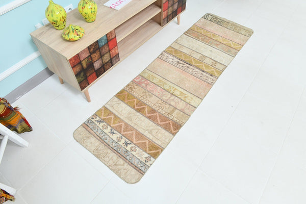 Turkish Vintage Runner Rug 1’11’ x 6’9’