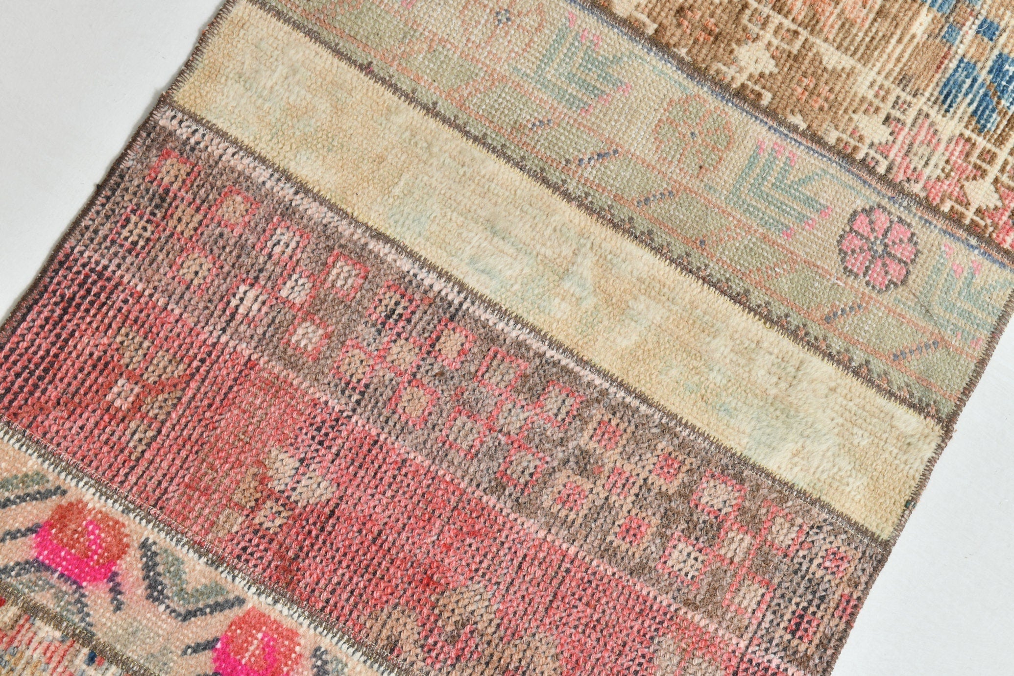 Turkish Vintage Runner Rug 2’2’ x 7’10’