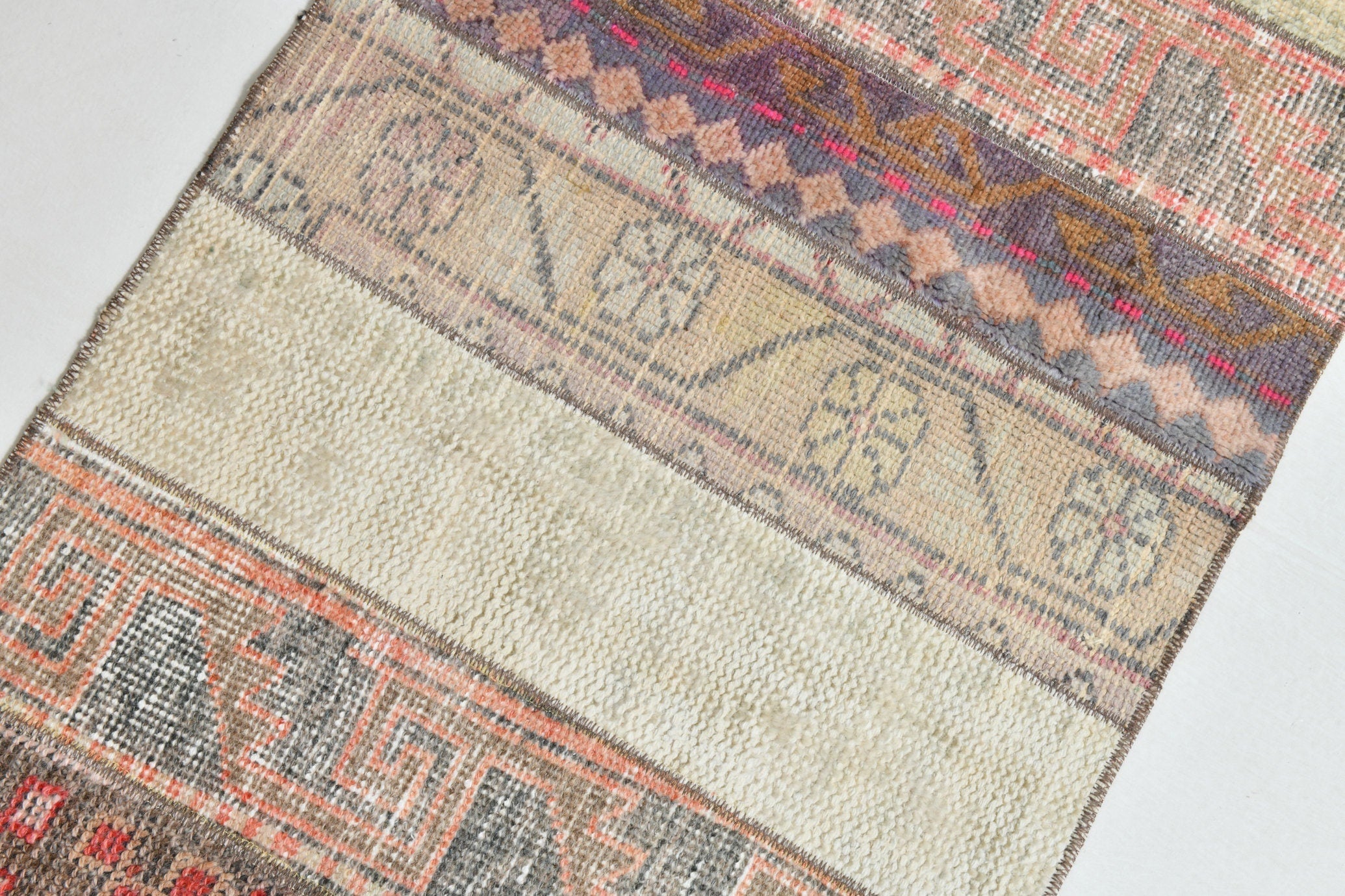 Turkish Vintage Runner Rug 2’2’ x 7’7’