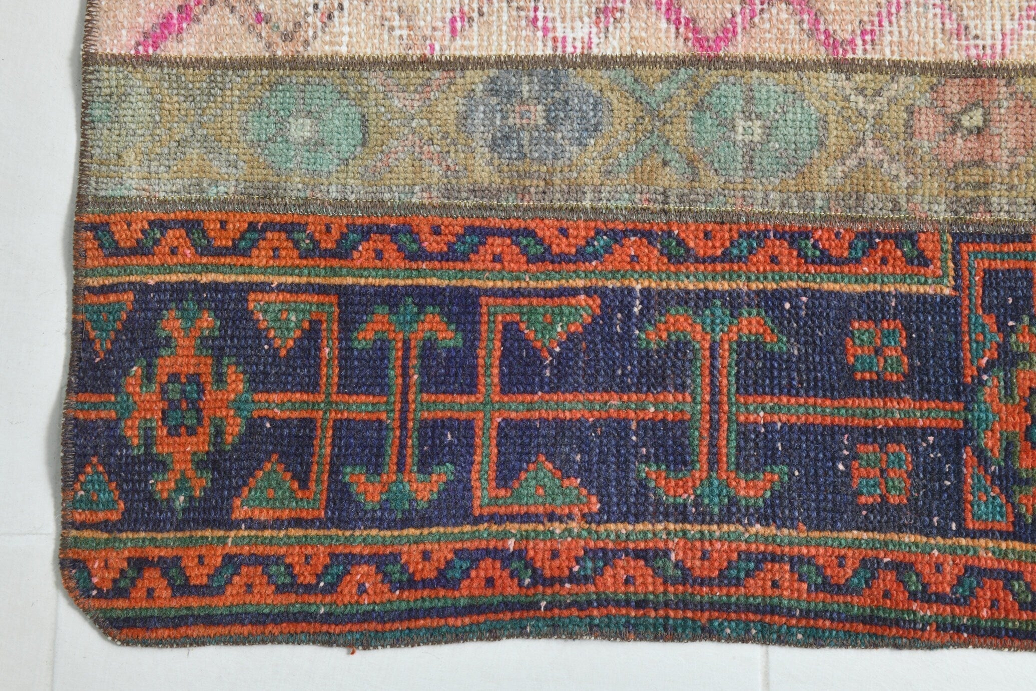 Turkish Vintage Runner Rug 2’2’ x 7’8’