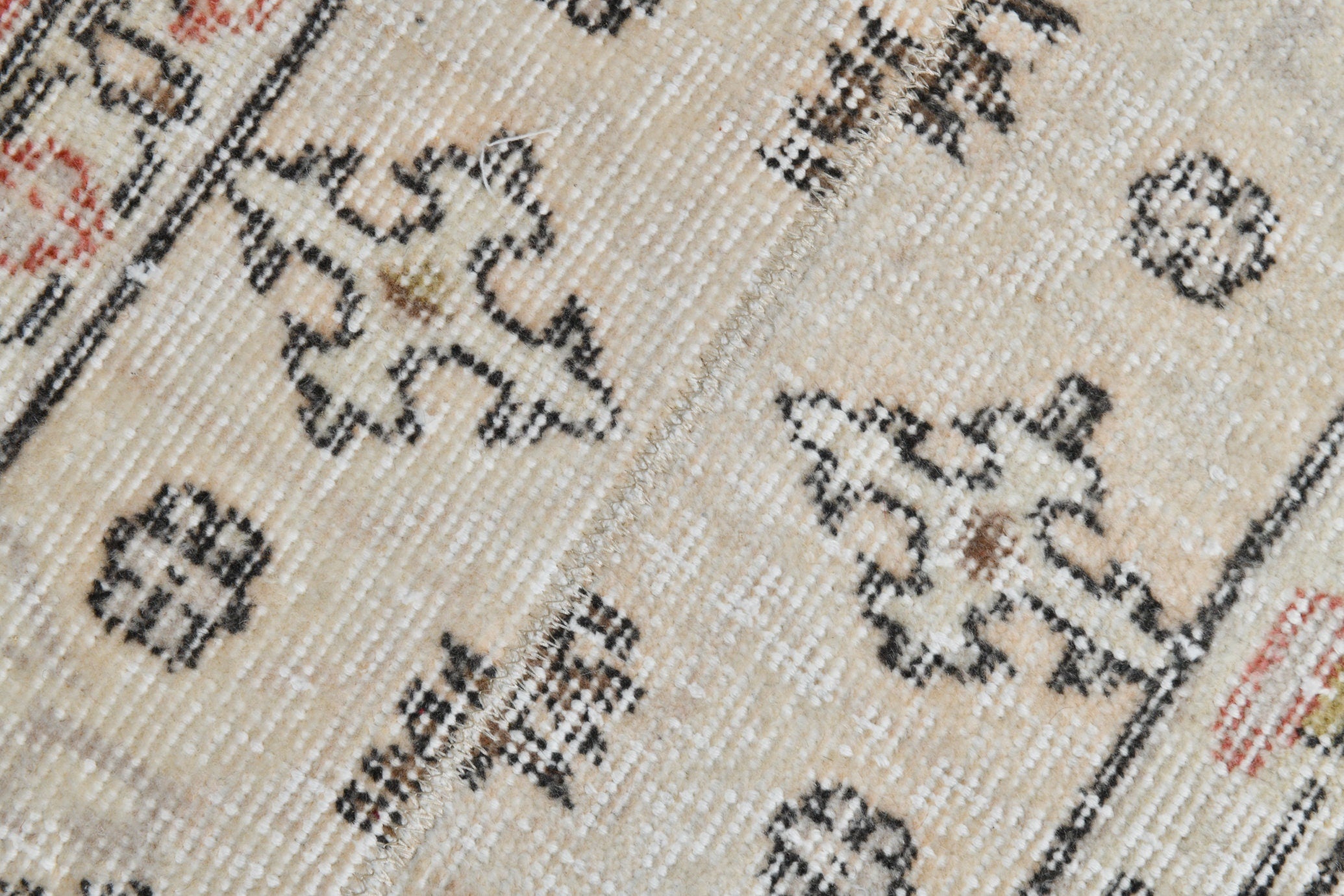 Turkish Vintage Runner Rug 2’4’ x 4’4’