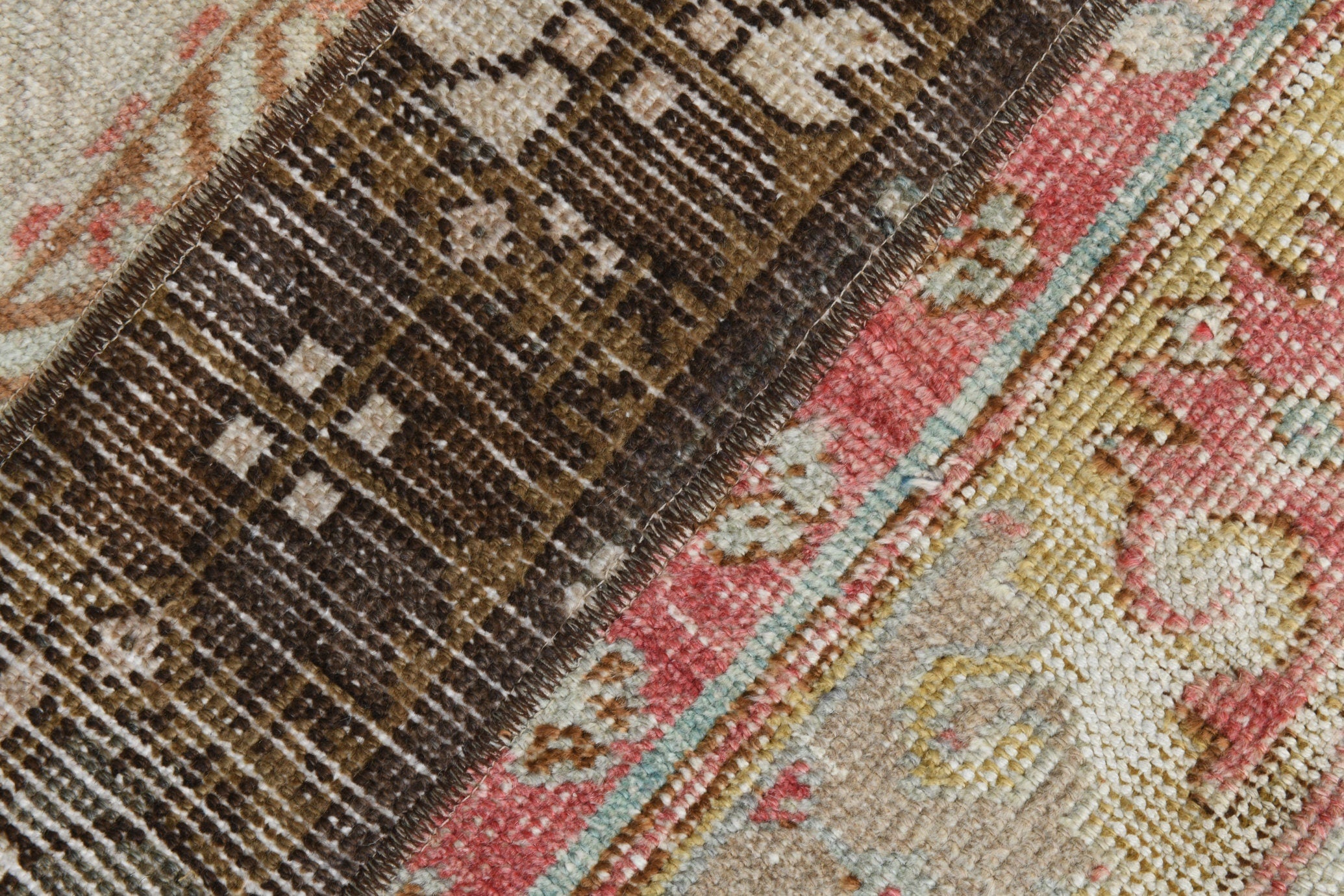 Turkish Vintage Runner Rug 2’5’ x 4’6’