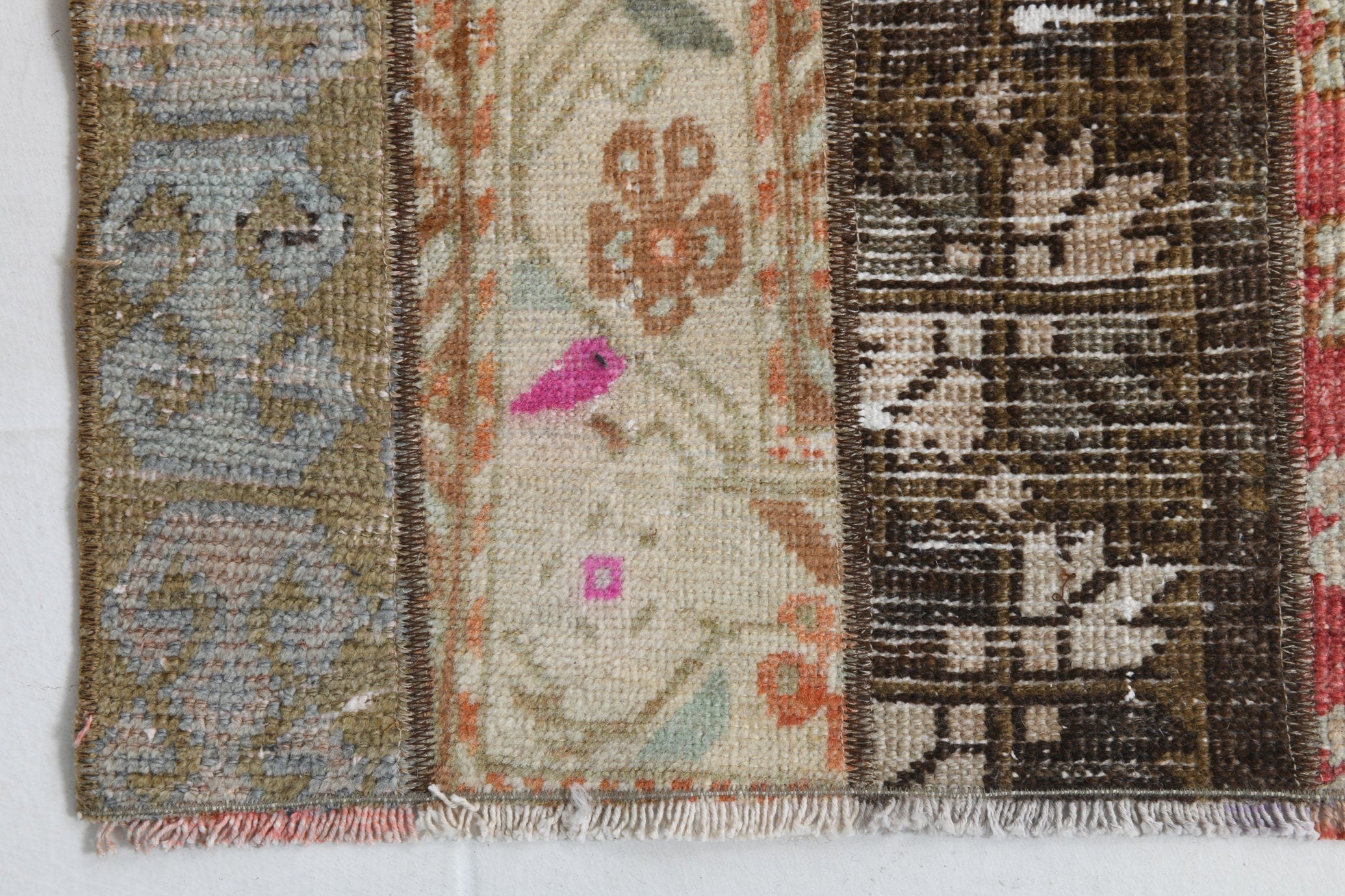 Turkish Vintage Runner Rug 2’5’ x 4’6’
