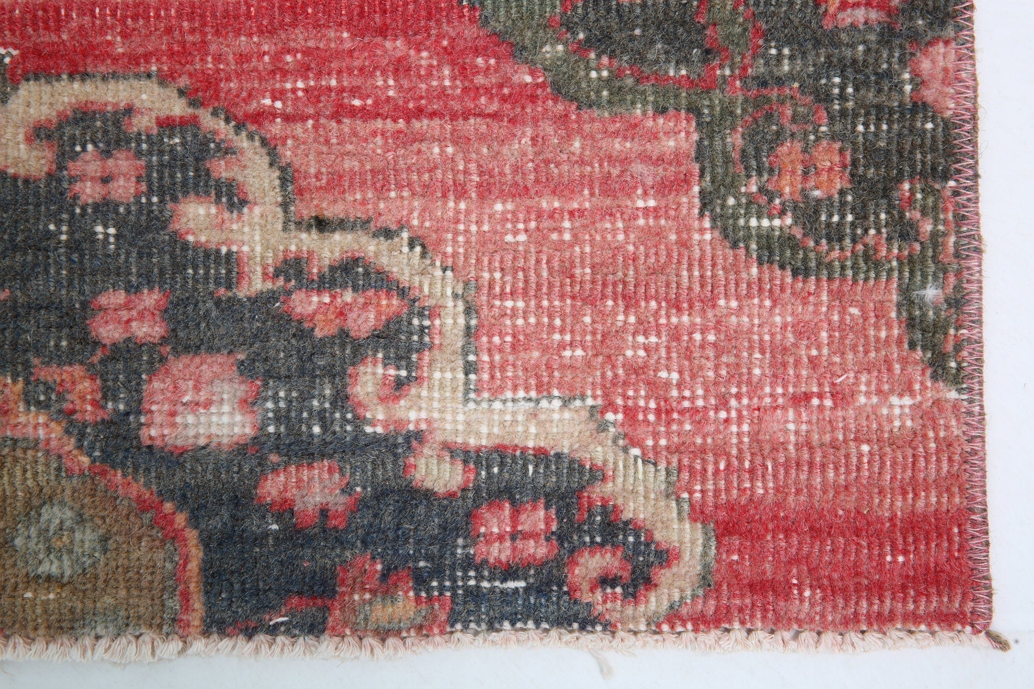 Turkish Vintage Runner Rug 2’5’ x 6’8’