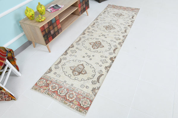 Turkish Vintage Runner Rug 2’7’’ x 8’11’’