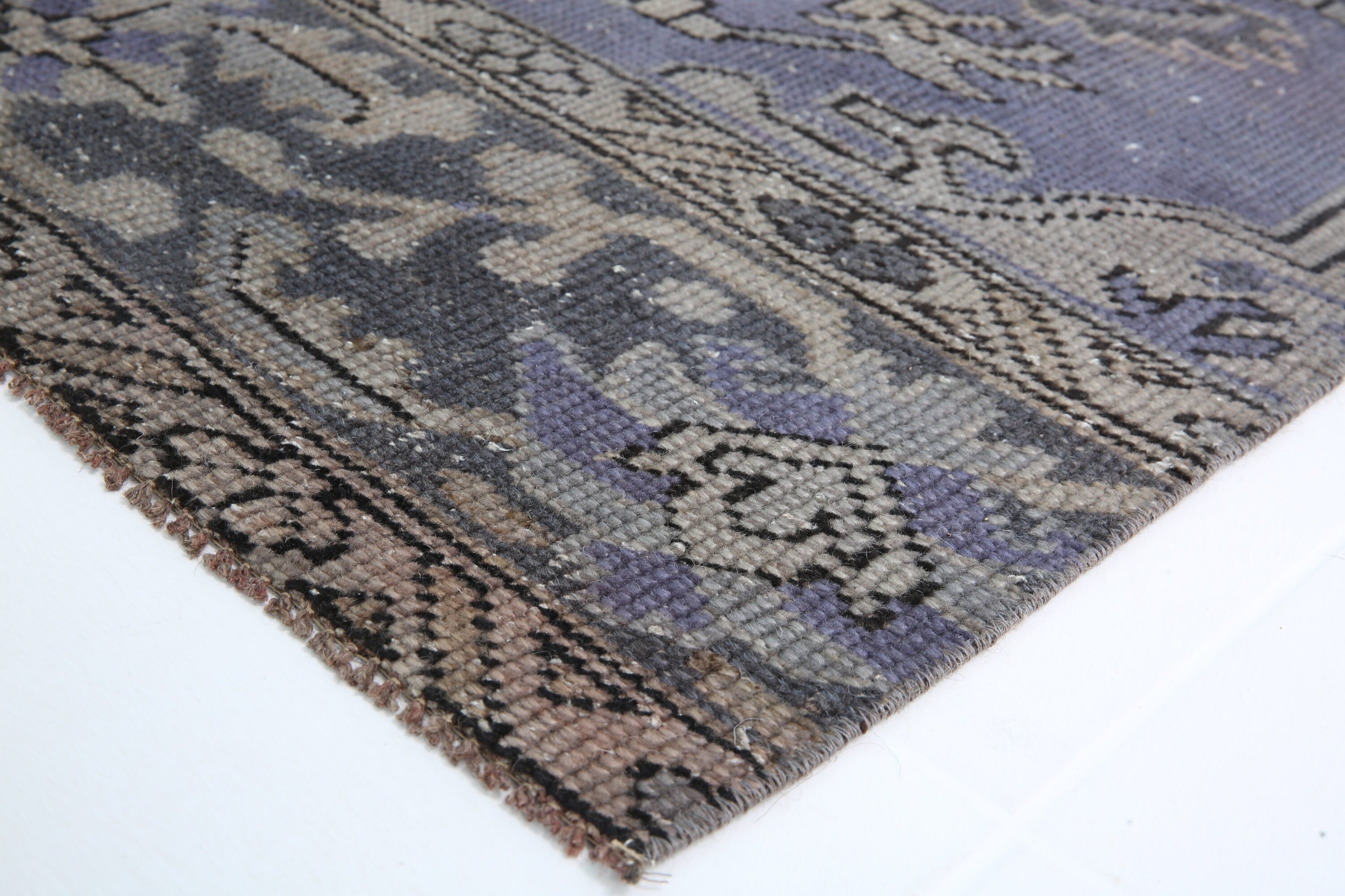 Turkish Vintage Runner Rug 2’7’ x 9’2’