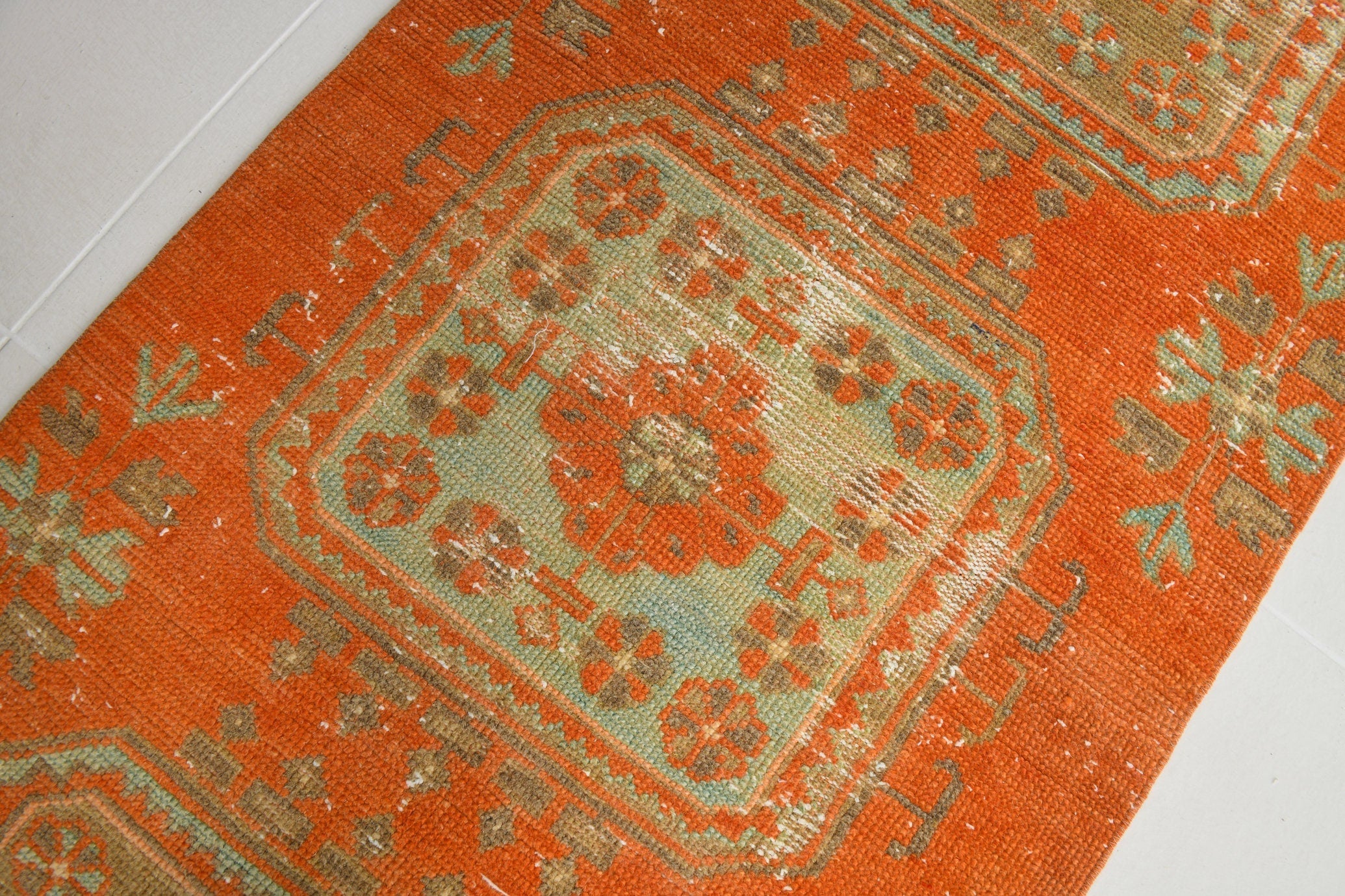 Turkish Vintage Runner Rug 2’9’ x 10’5’