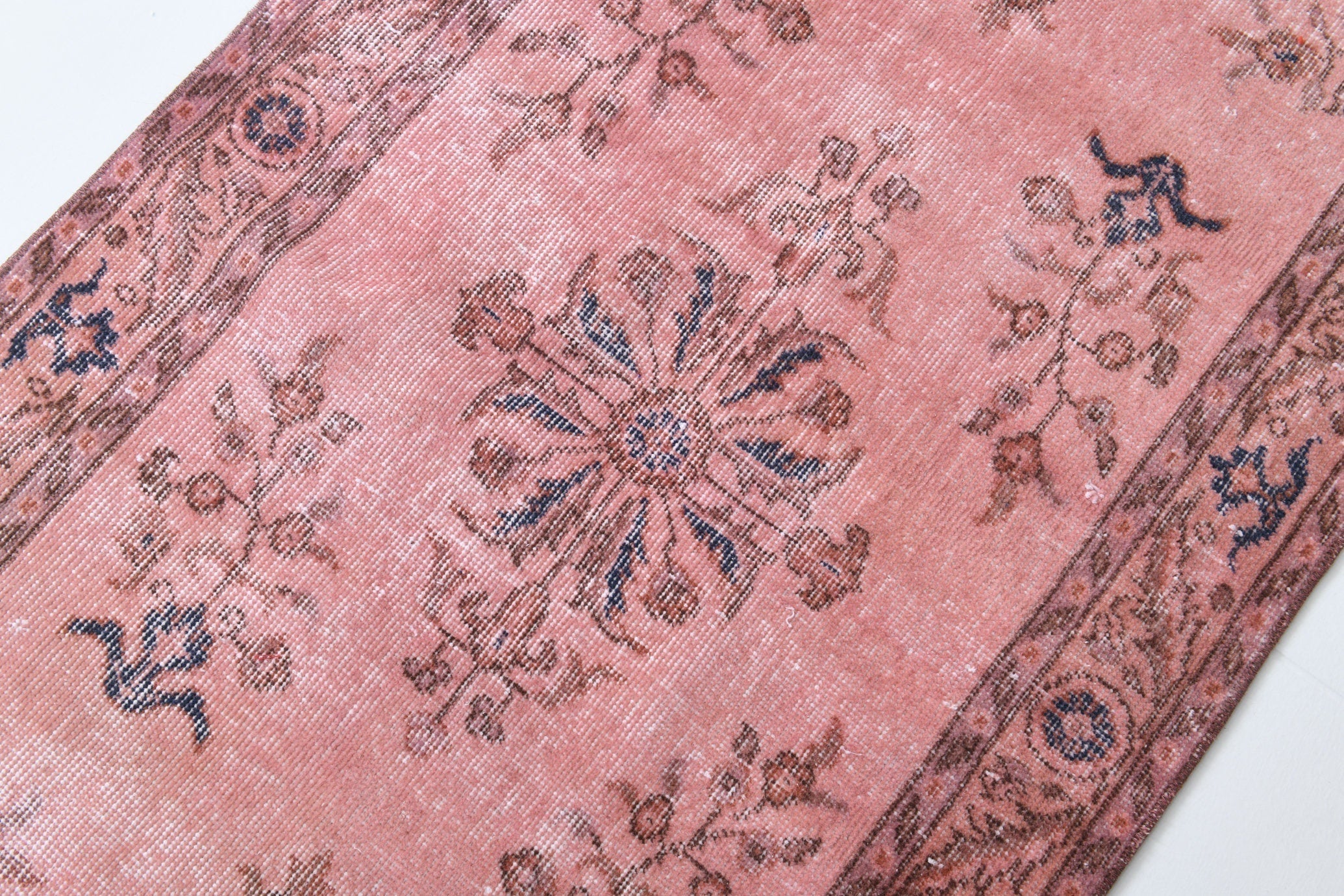 Turkish Vintage Runner Rug 5’12’ x 2’11’