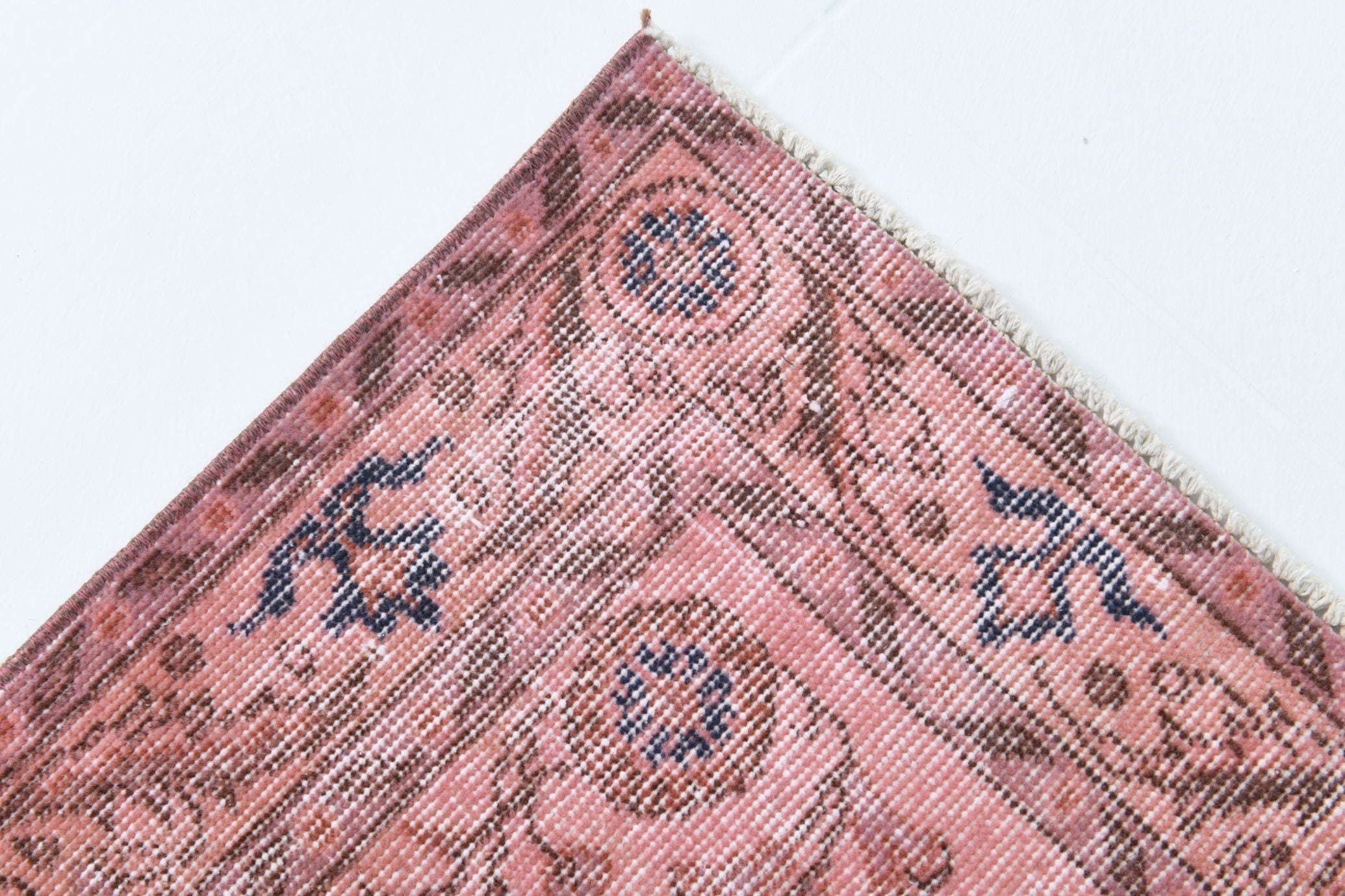 Turkish Vintage Runner Rug 5’12’ x 2’11’