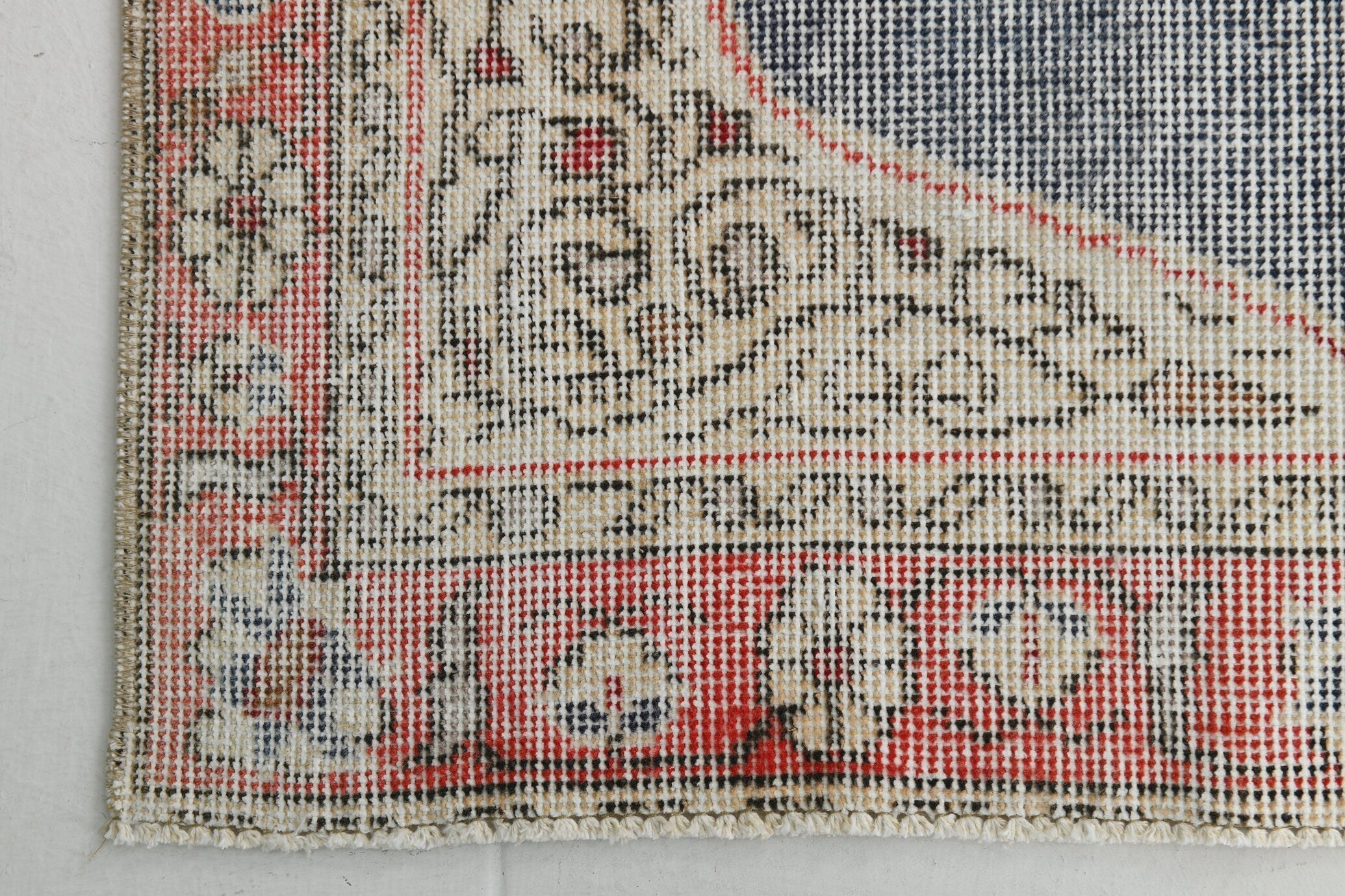 Turkish Vintage Runner Rug 5’9’ x 2’11’