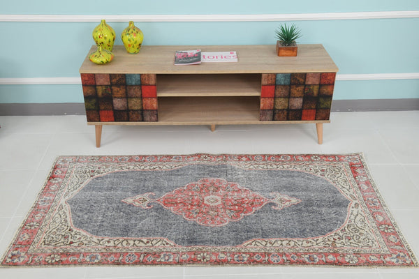 Turkish Vintage Runner Rug 5’9’ x 2’11’