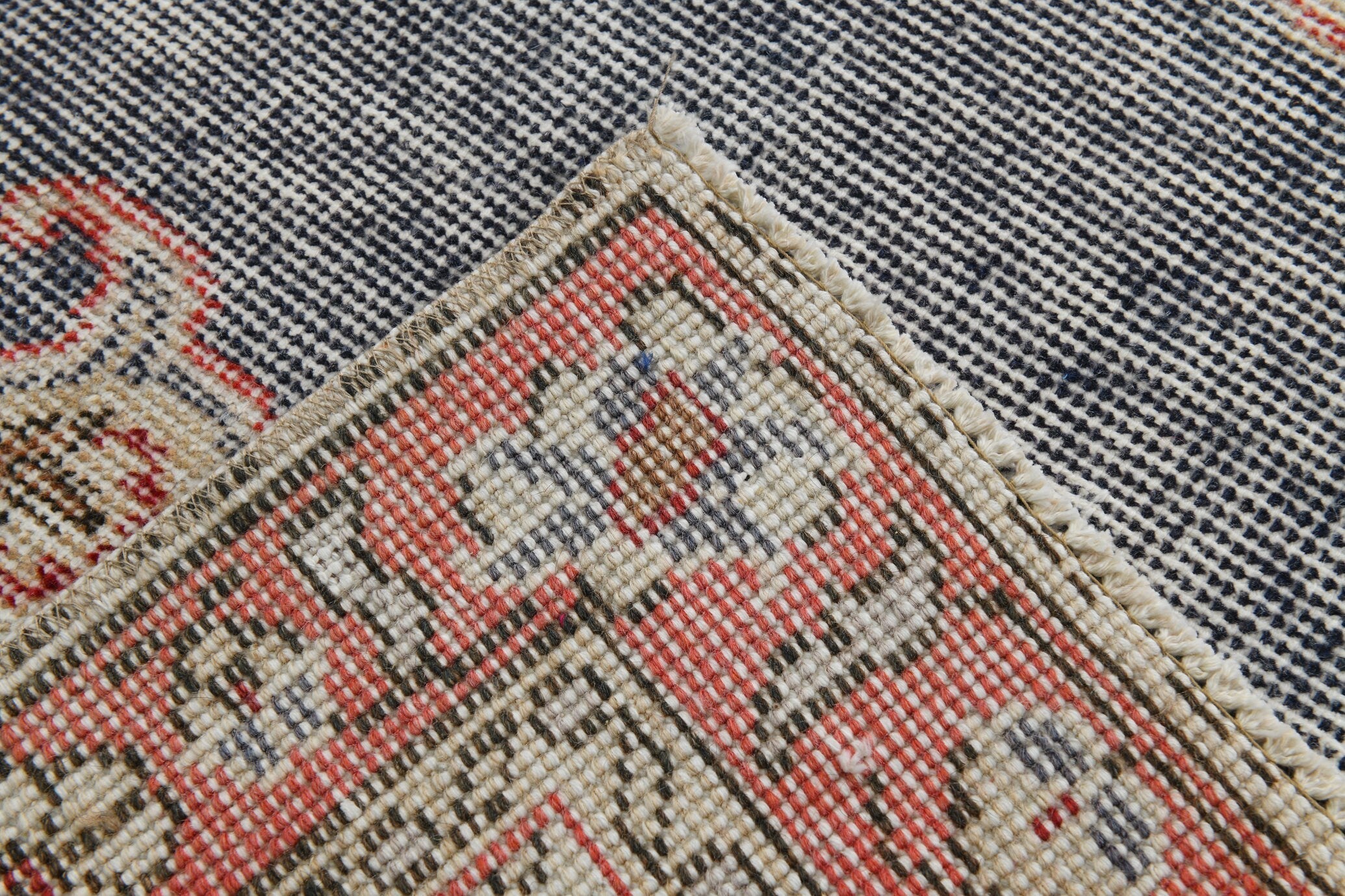 Turkish Vintage Runner Rug 5’9’ x 2’11’