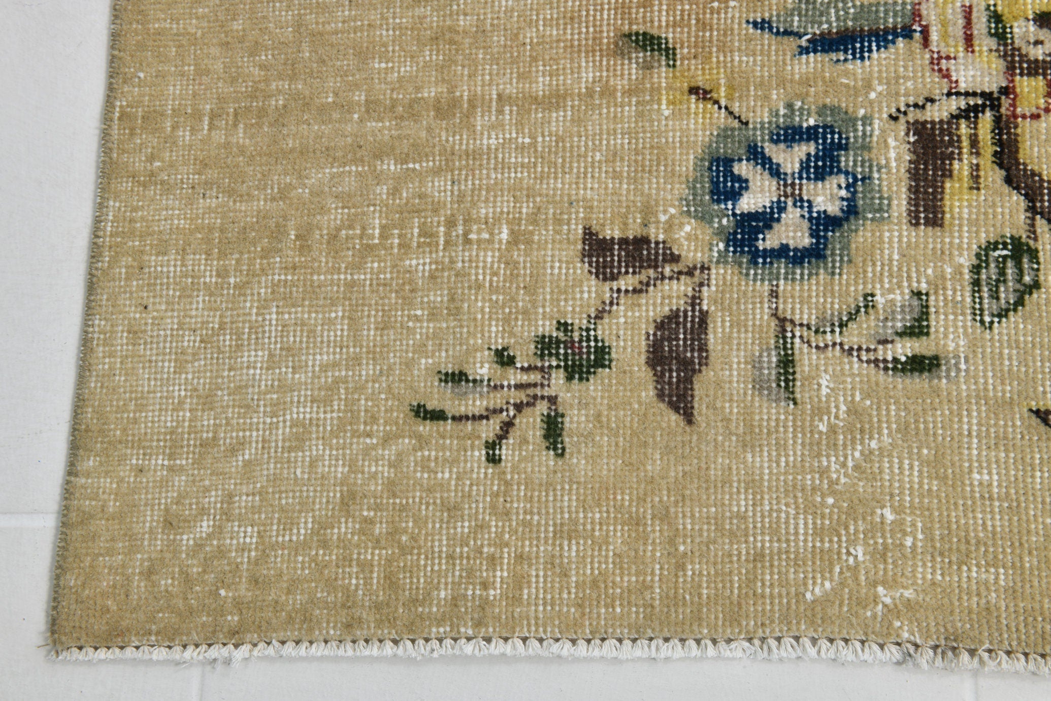 Turkish Vintage Runner Rug 6’10’ x 2’11’