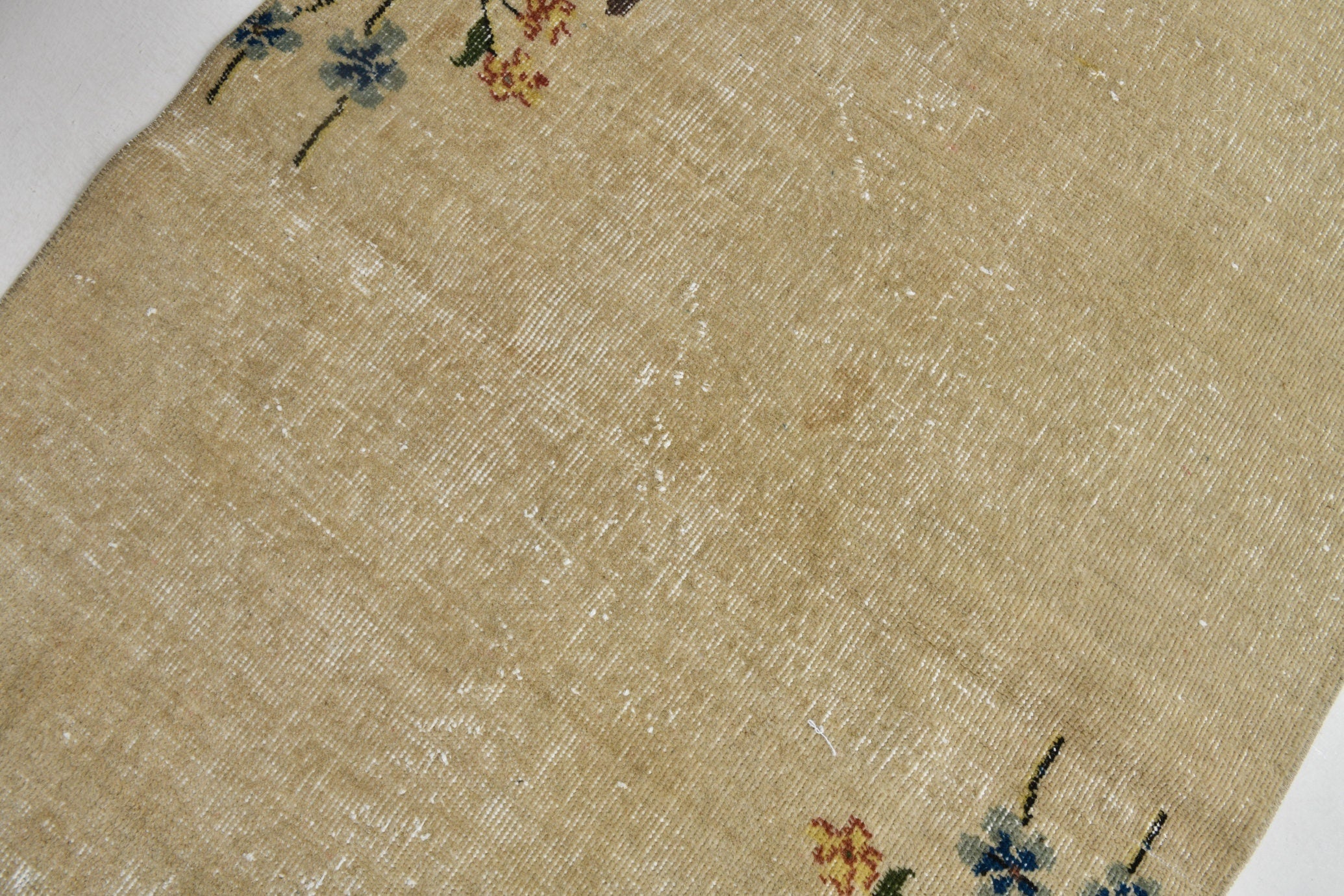 Turkish Vintage Runner Rug 6’10’ x 2’11’