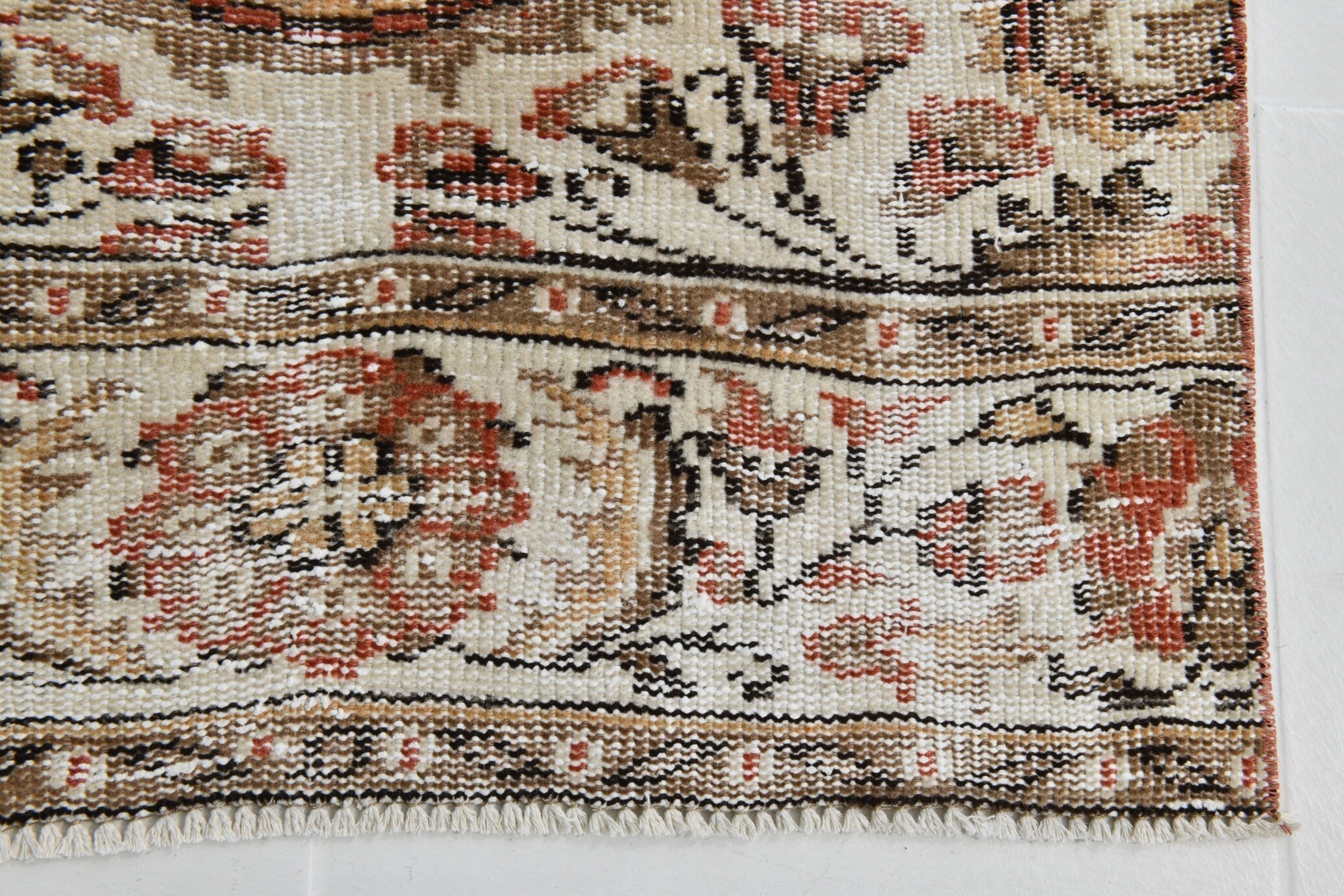 Turkish Vintage Runner Rug 8’7’ x 2’8’