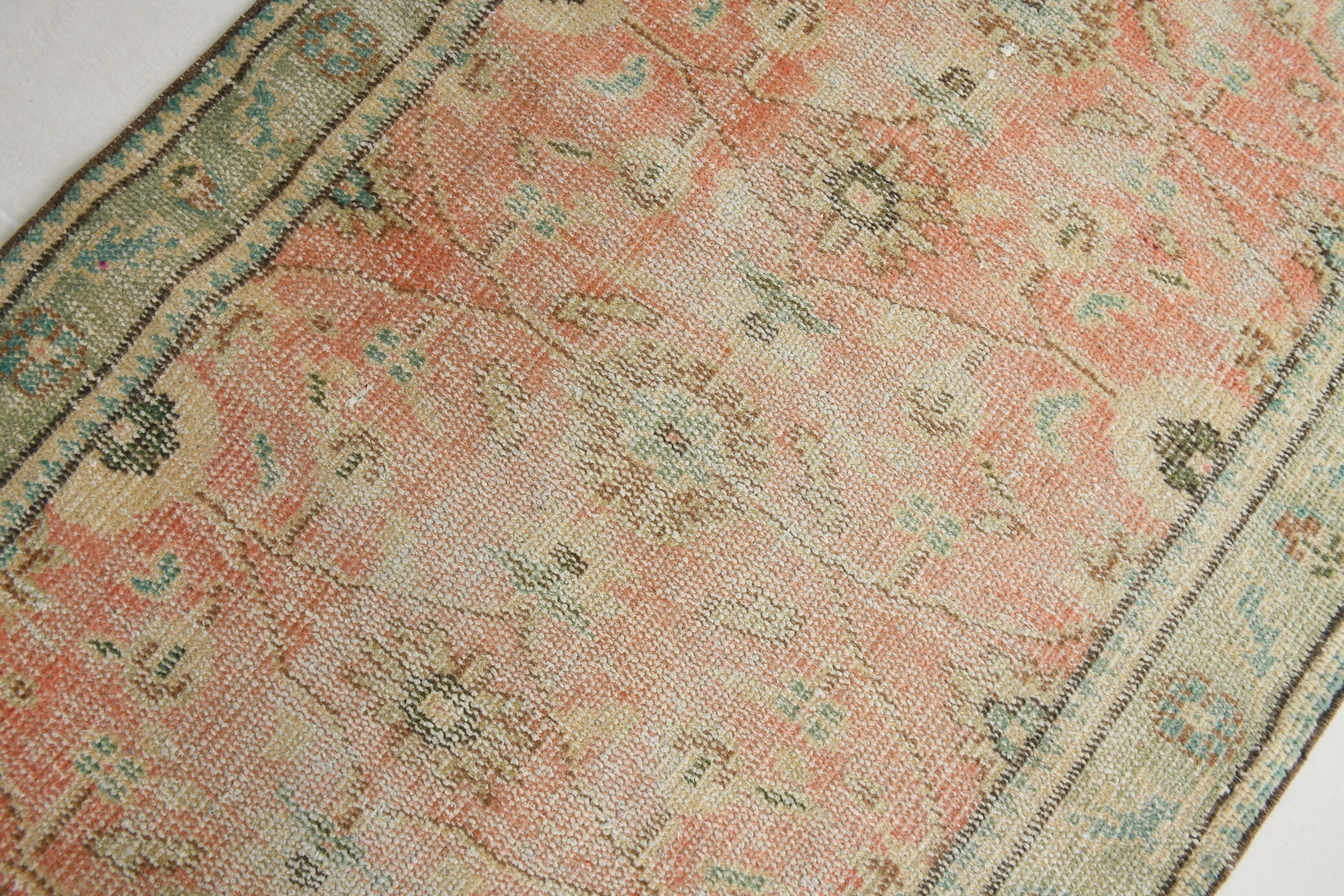 Turkish Vintage Runner Rug 9’2’ x 2’9’
