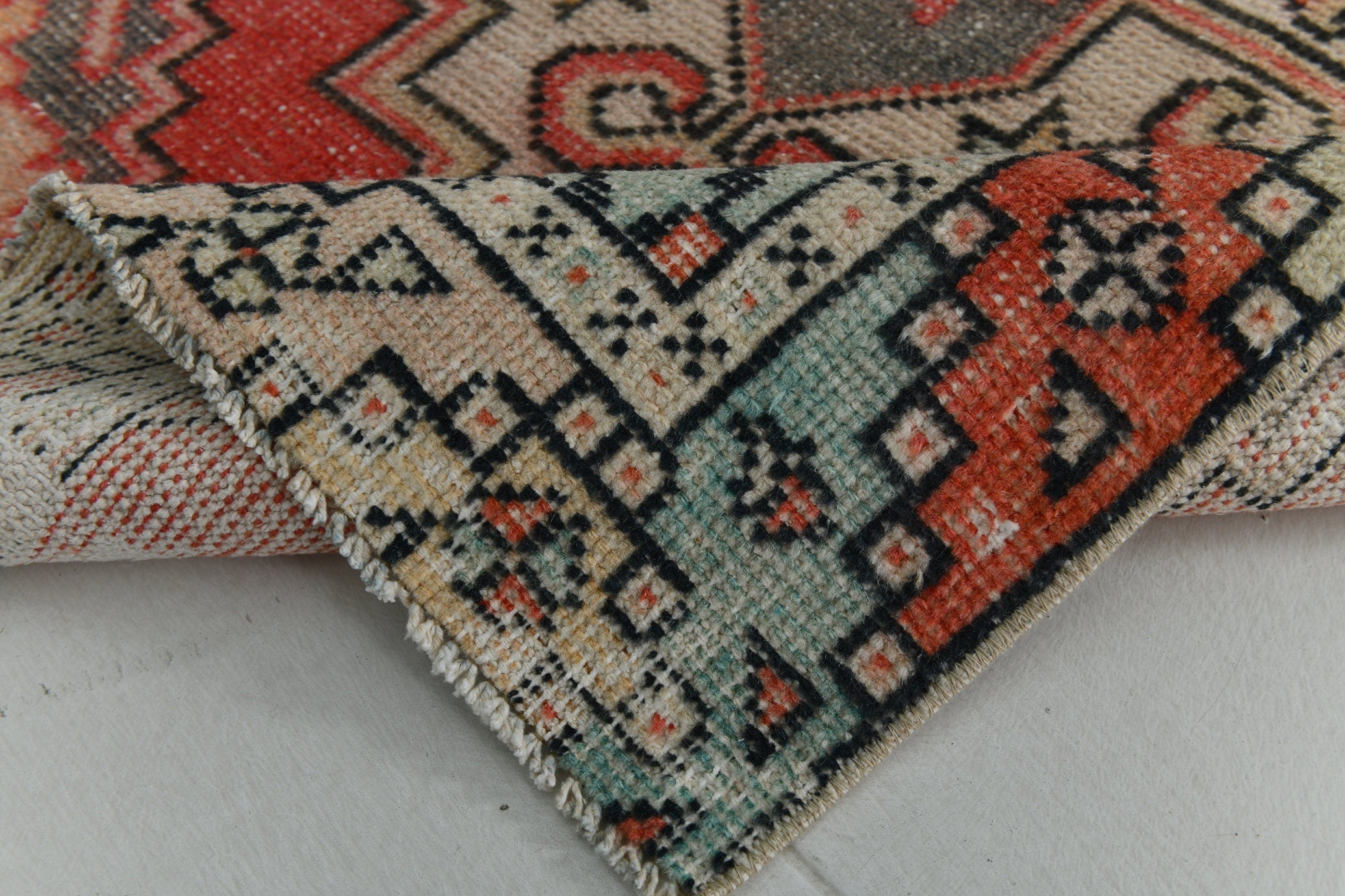 Turkish Vintage Runner Rug 9’4’ x 2’10’