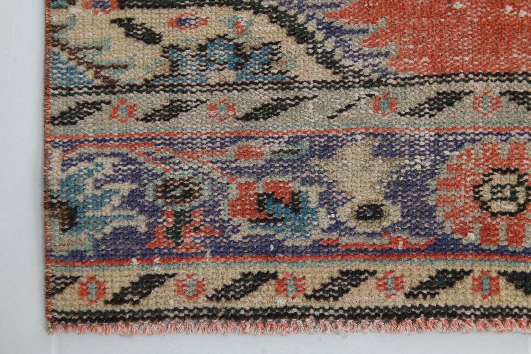 Turkish Vintage Runner Rug 9’5’ x 2’7’