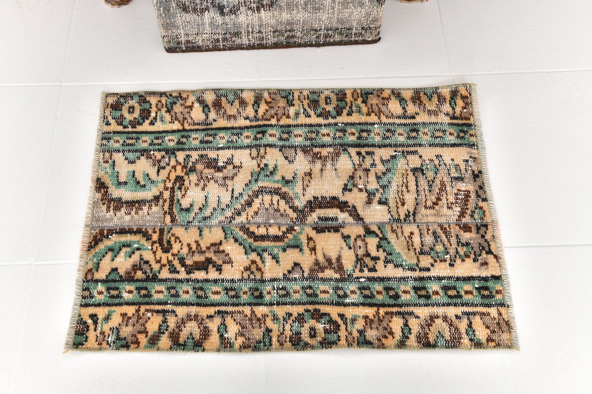 Vintage Doormat 1’10’’ x 2’5’’ ft