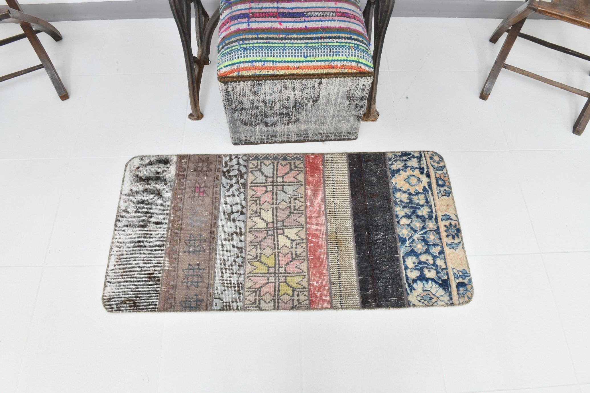 Vintage Doormat 1’10’’ x 3’9’’ ft