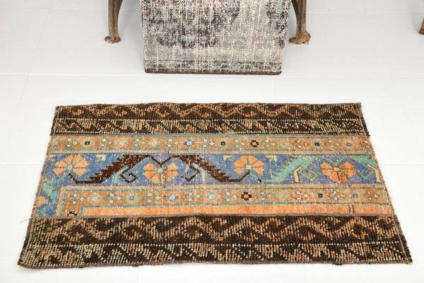 Vintage Doormat 1'12" x 3'2" ft