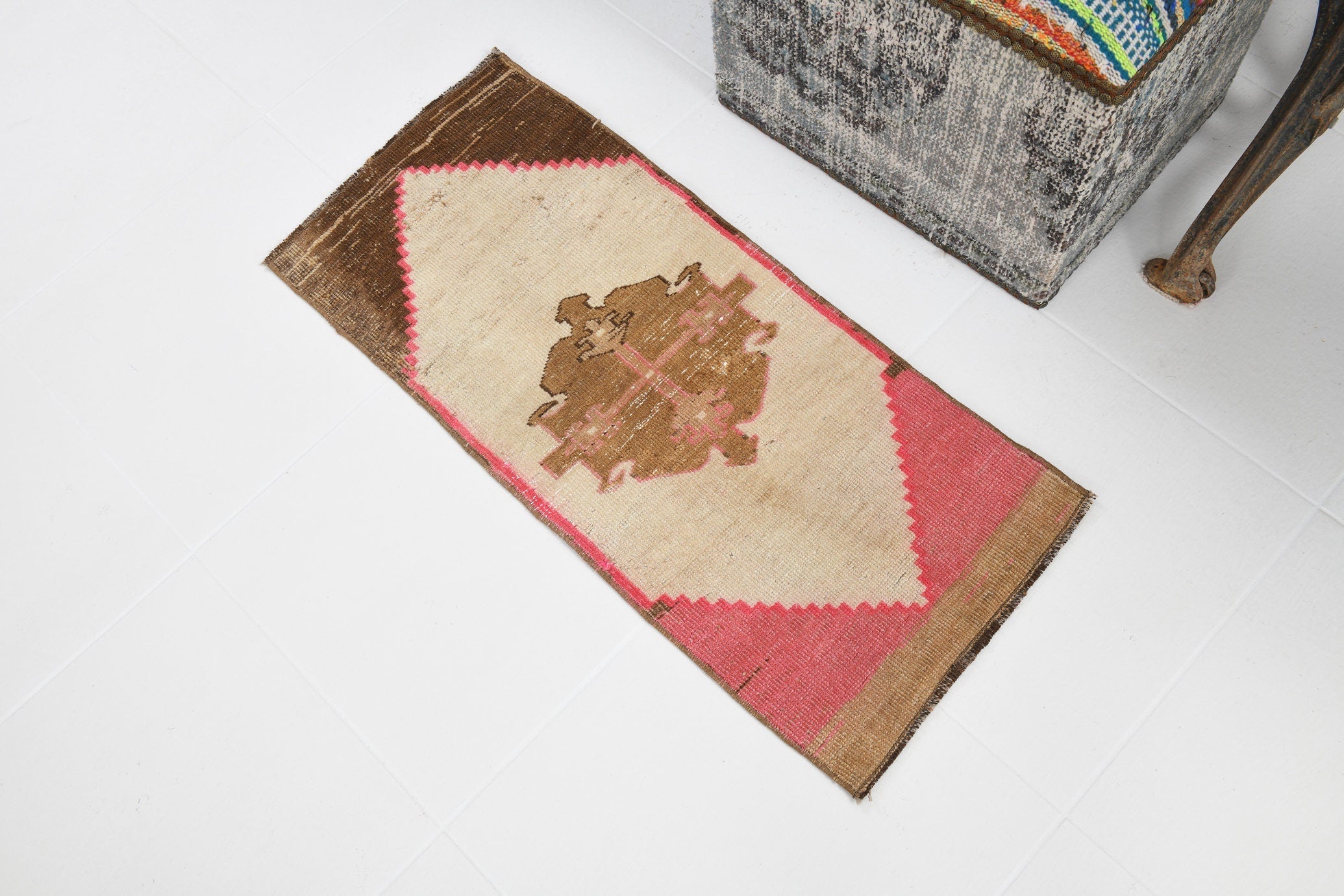 Vintage Doormat 1'3" x 2'11" ft