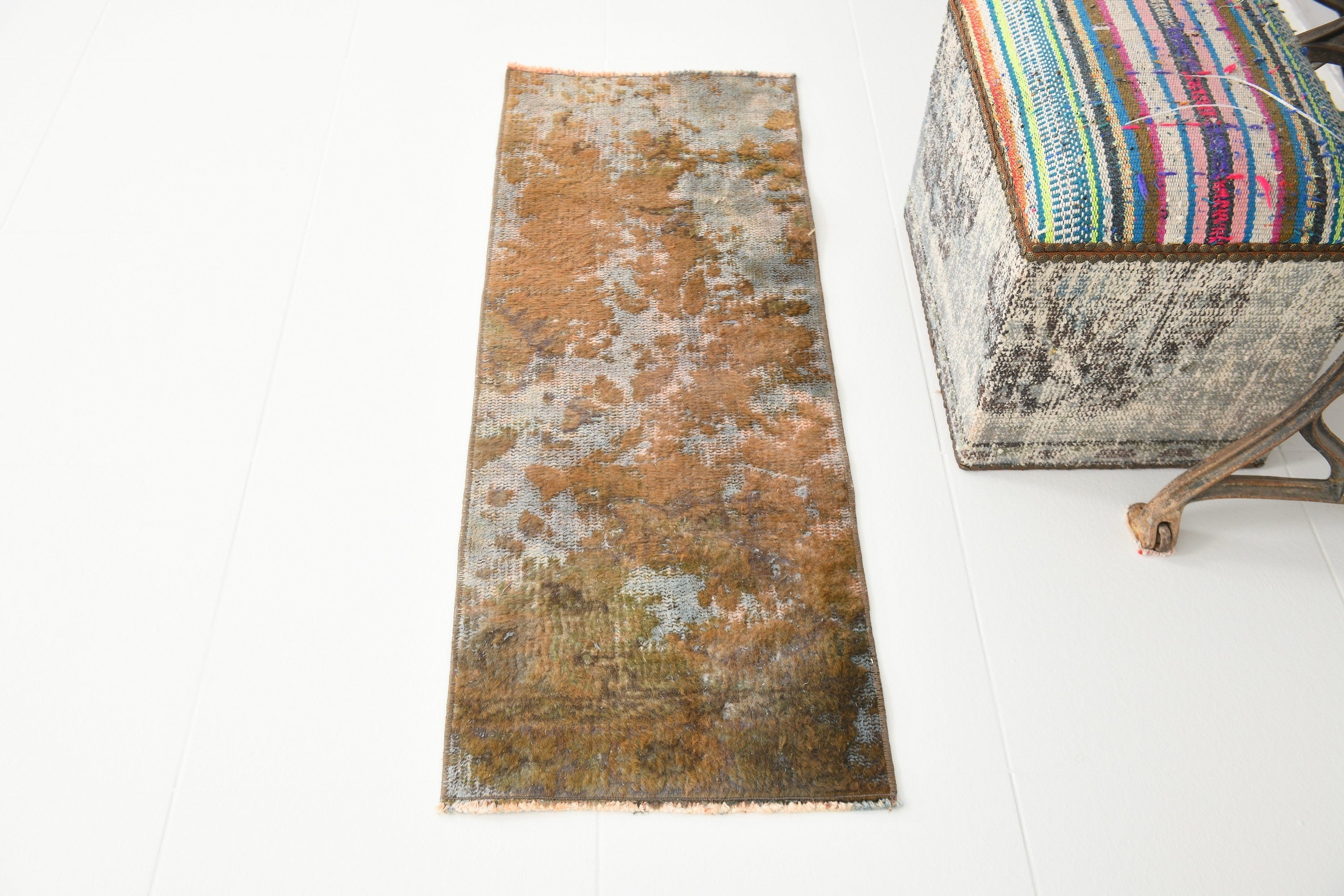 Vintage Doormat 1'5" x 3'11" ft