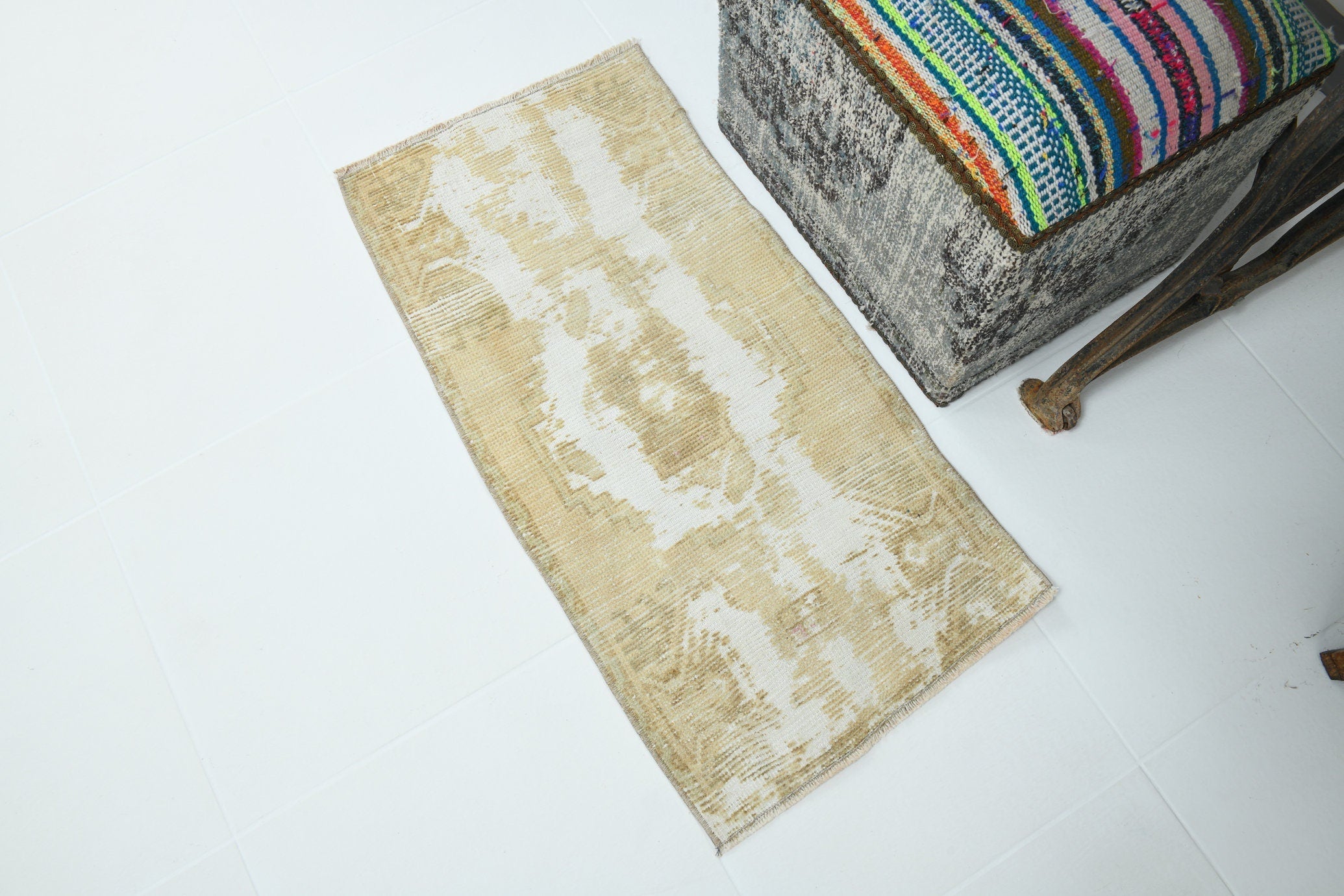 Vintage Doormat 1’6’’ x 2’11’’ ft