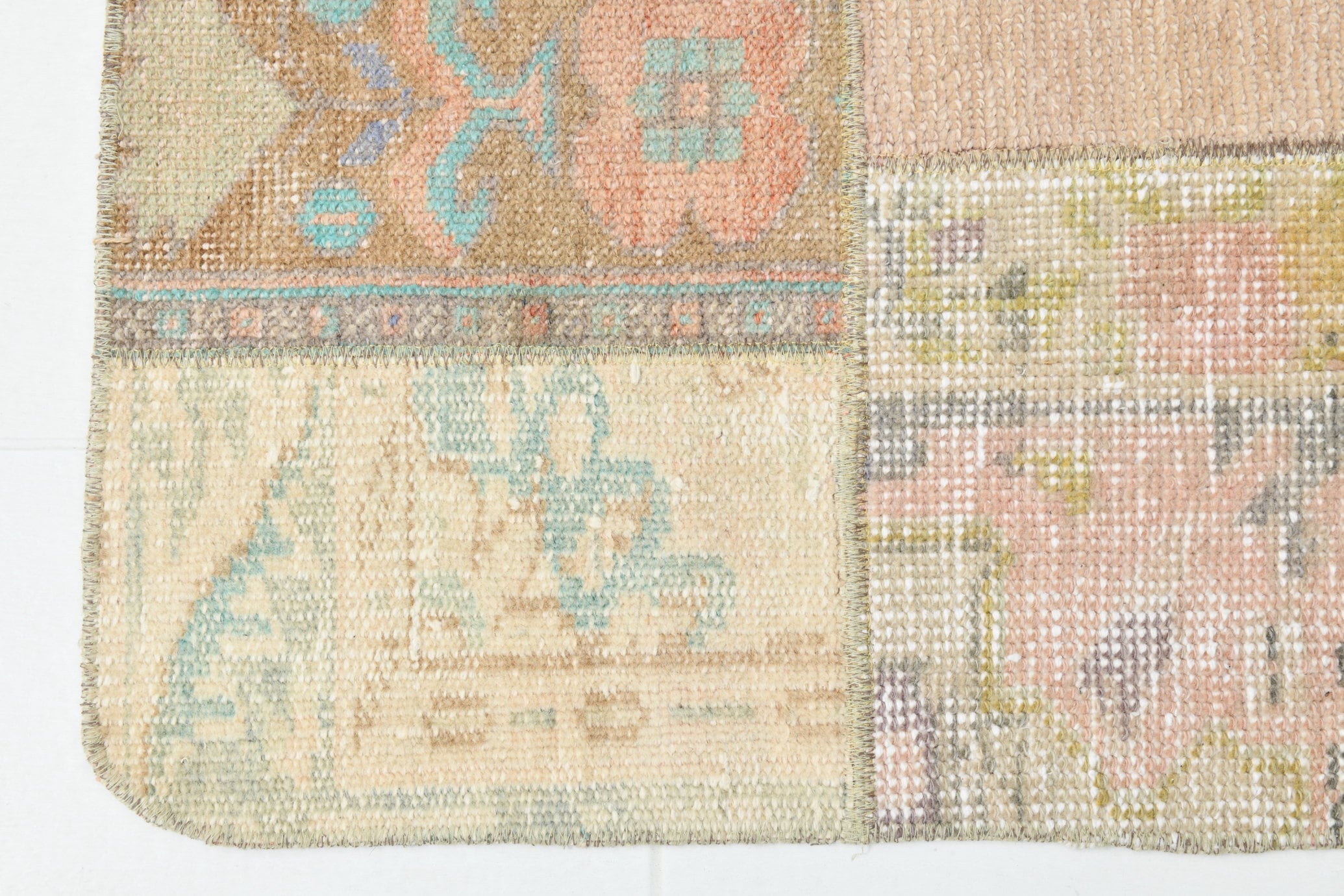 Vintage Doormat 2’1’’ x 3’10’’ ft